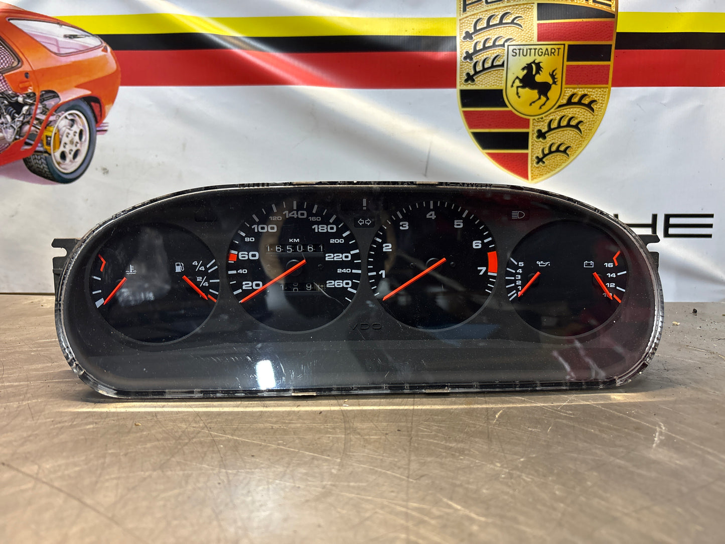 Porsche 944 dash clock binnacle pod speedometer, 94464131136 used  165061 km plastic screen has some small scratches
