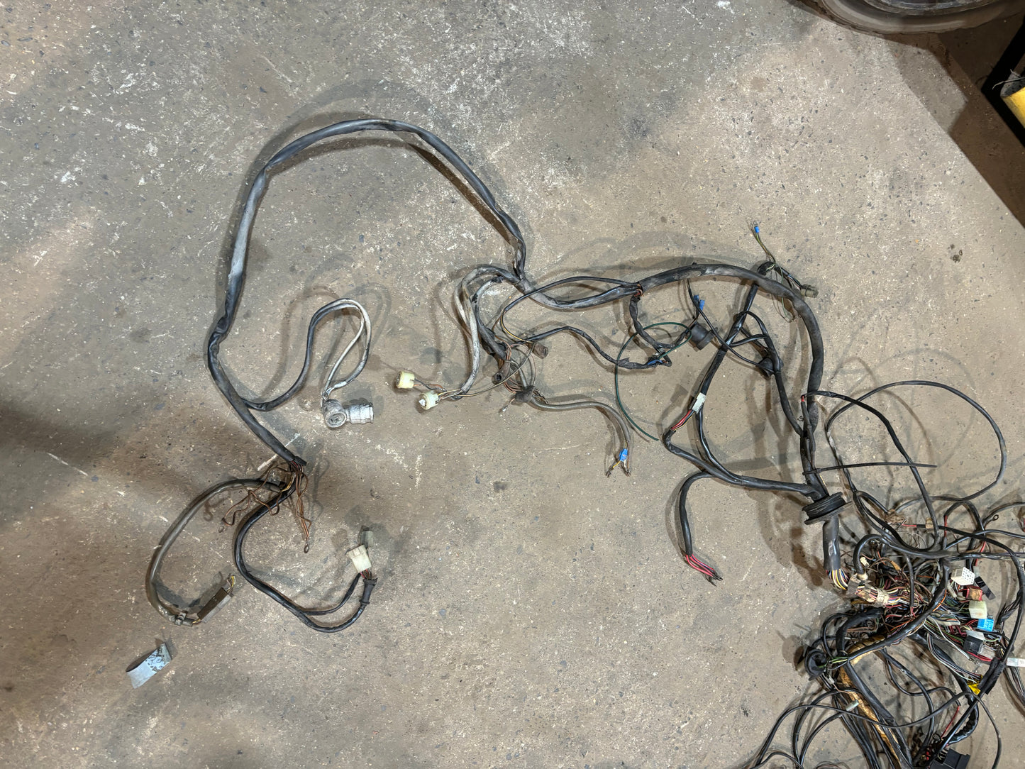 Porsche 924 early main wiring loom, harness, complete with engine bay section, used