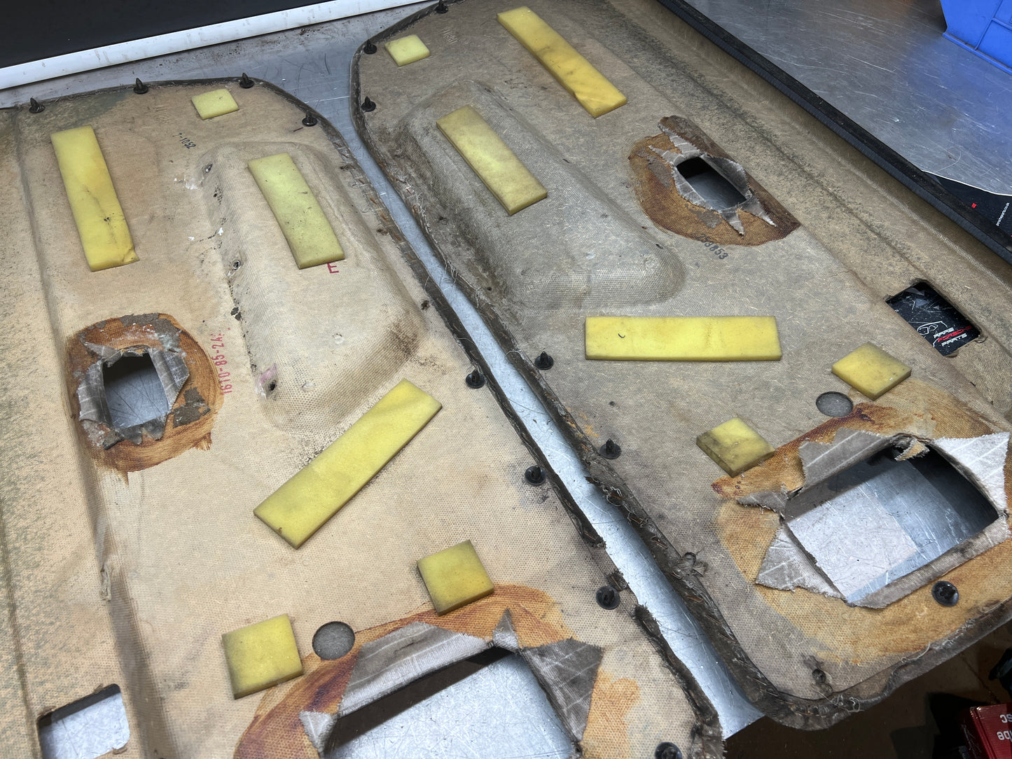 Porsche 924 944 -85.5 pair of Used RHD Porsche pinstripe black / white door cards, 478867011 / 478867012 used