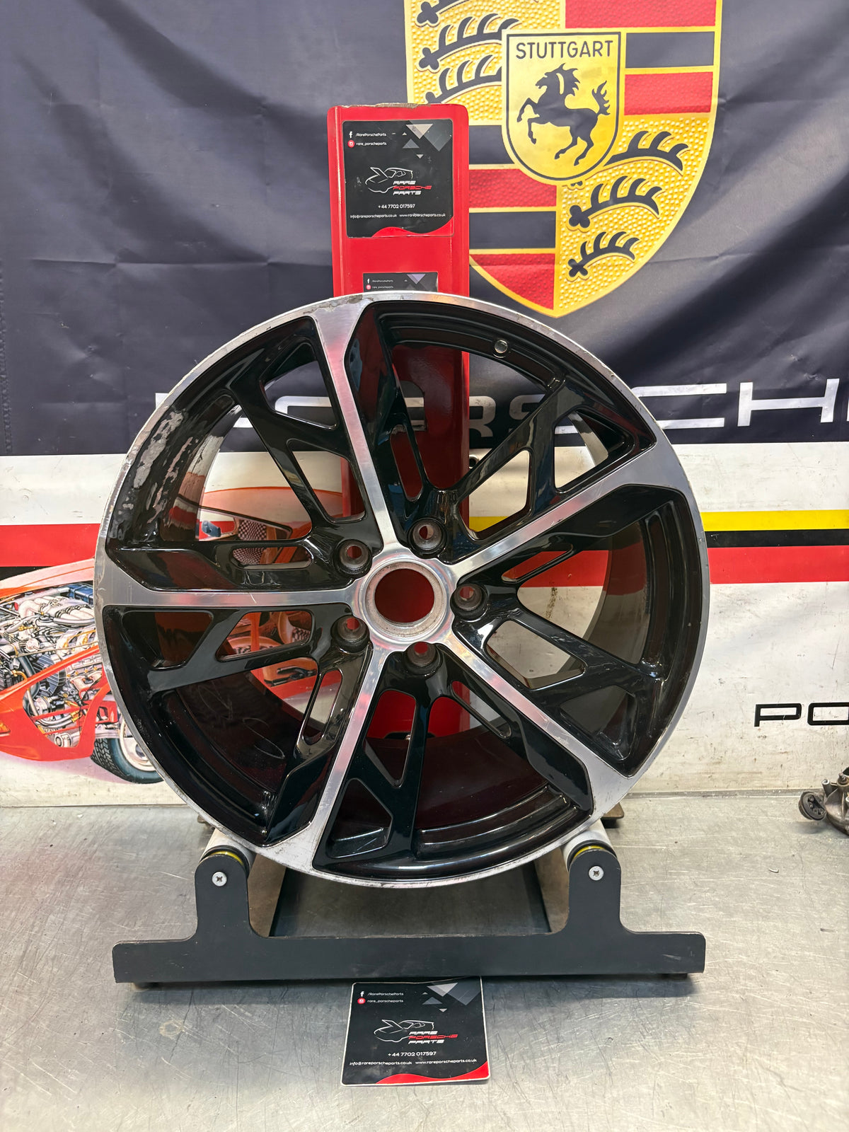 Porsche taycan sport turismo wheel, 9J1601025AM spares or repair