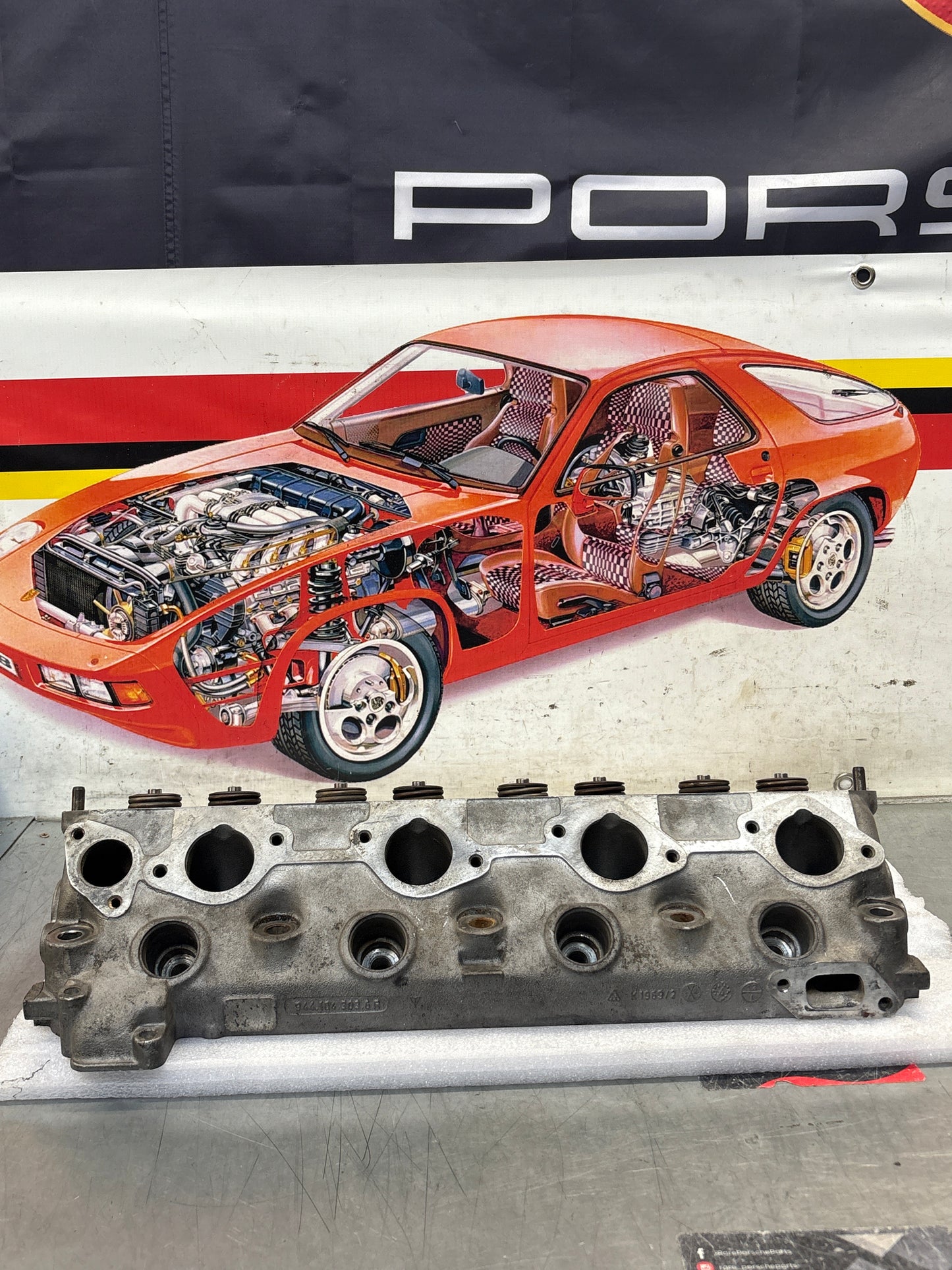Porsche 944 8V Cylinder head, refurbished, 9441043036R