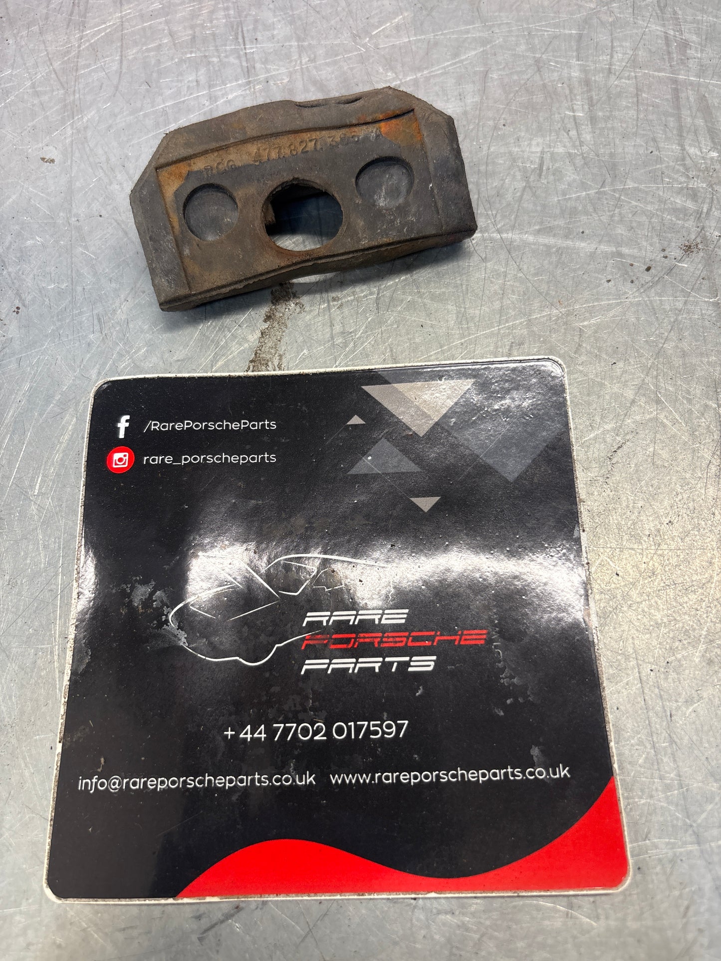 Porsche 924 rear hatch pin seal gasket rubber 477827365A left, used