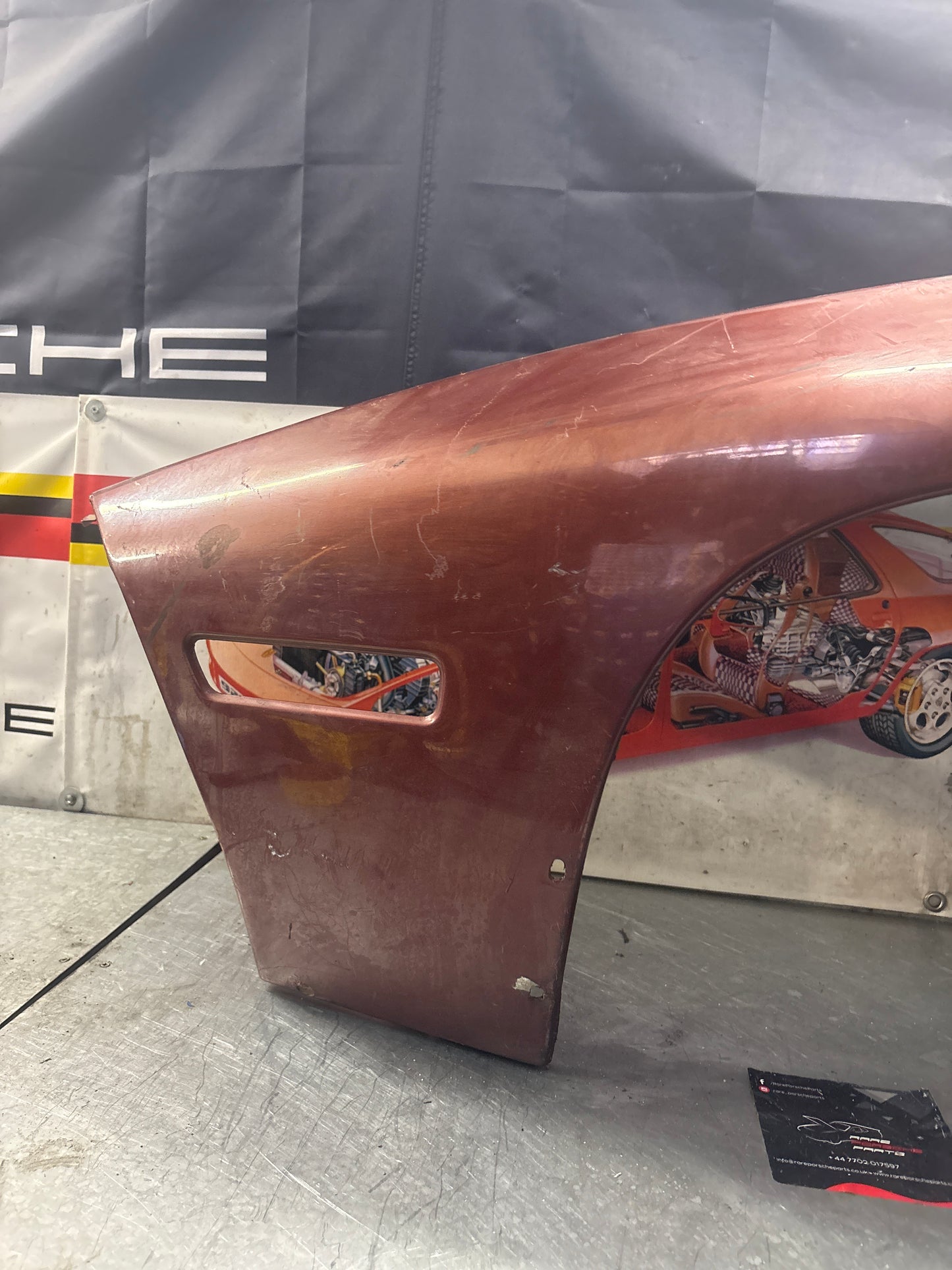 Porsche 928 -87 front left wing, 92850301103 used