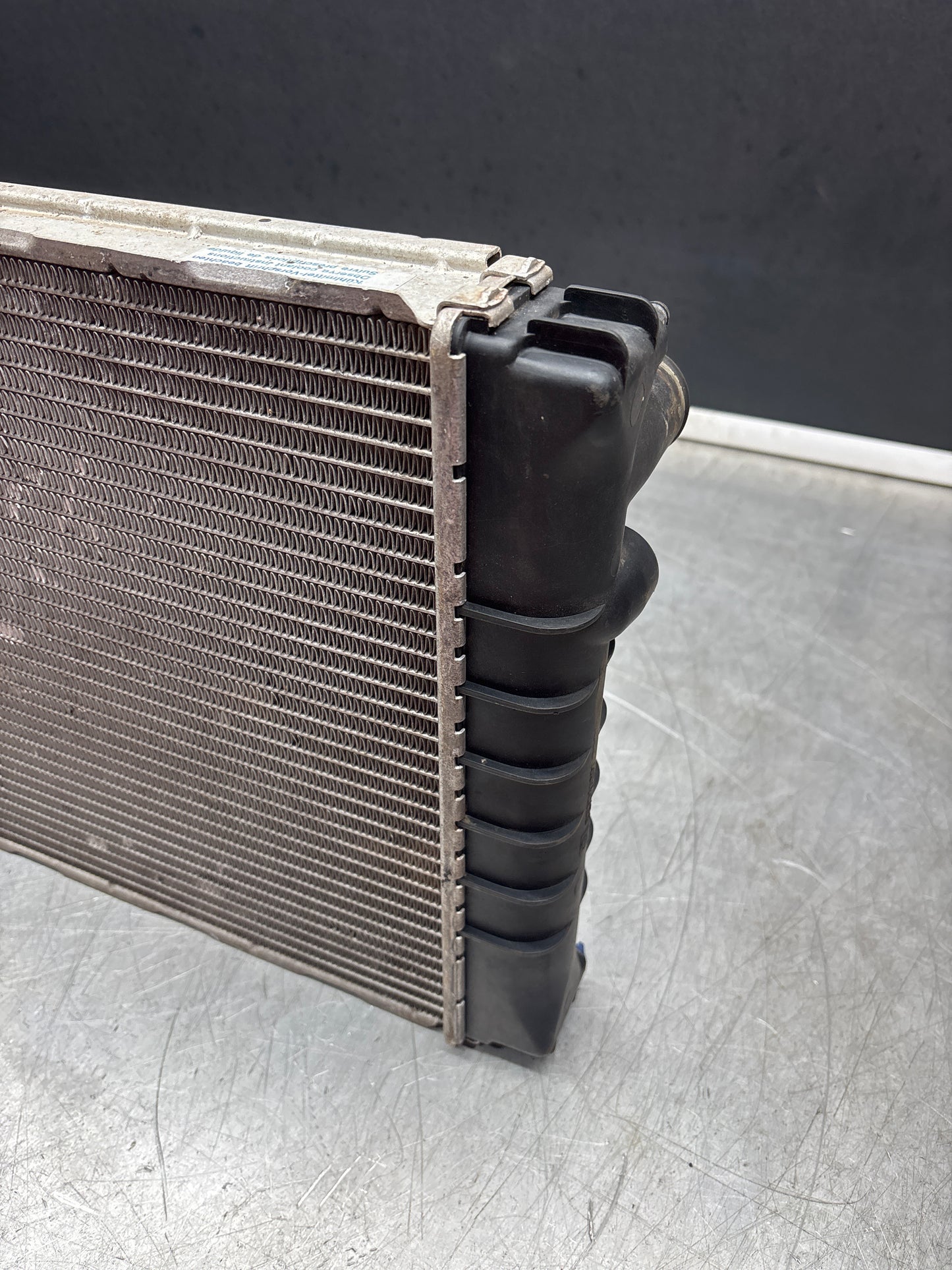 Porsche 924S 944 2.5 N/A Manual radiator, 94410603103 used