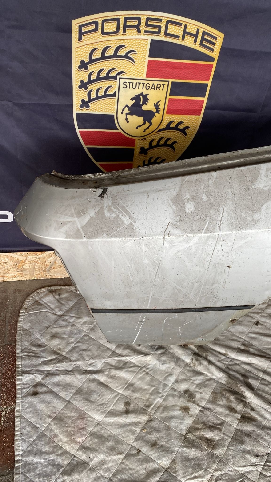 Porsche 924 Right sill / fender section, 477809602B cut