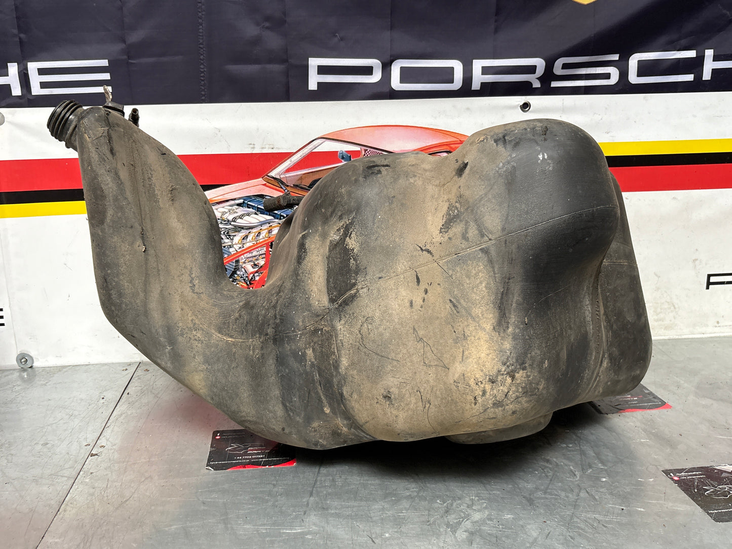 Porsche 928 S4 fuel tank, used 928201003 05/06