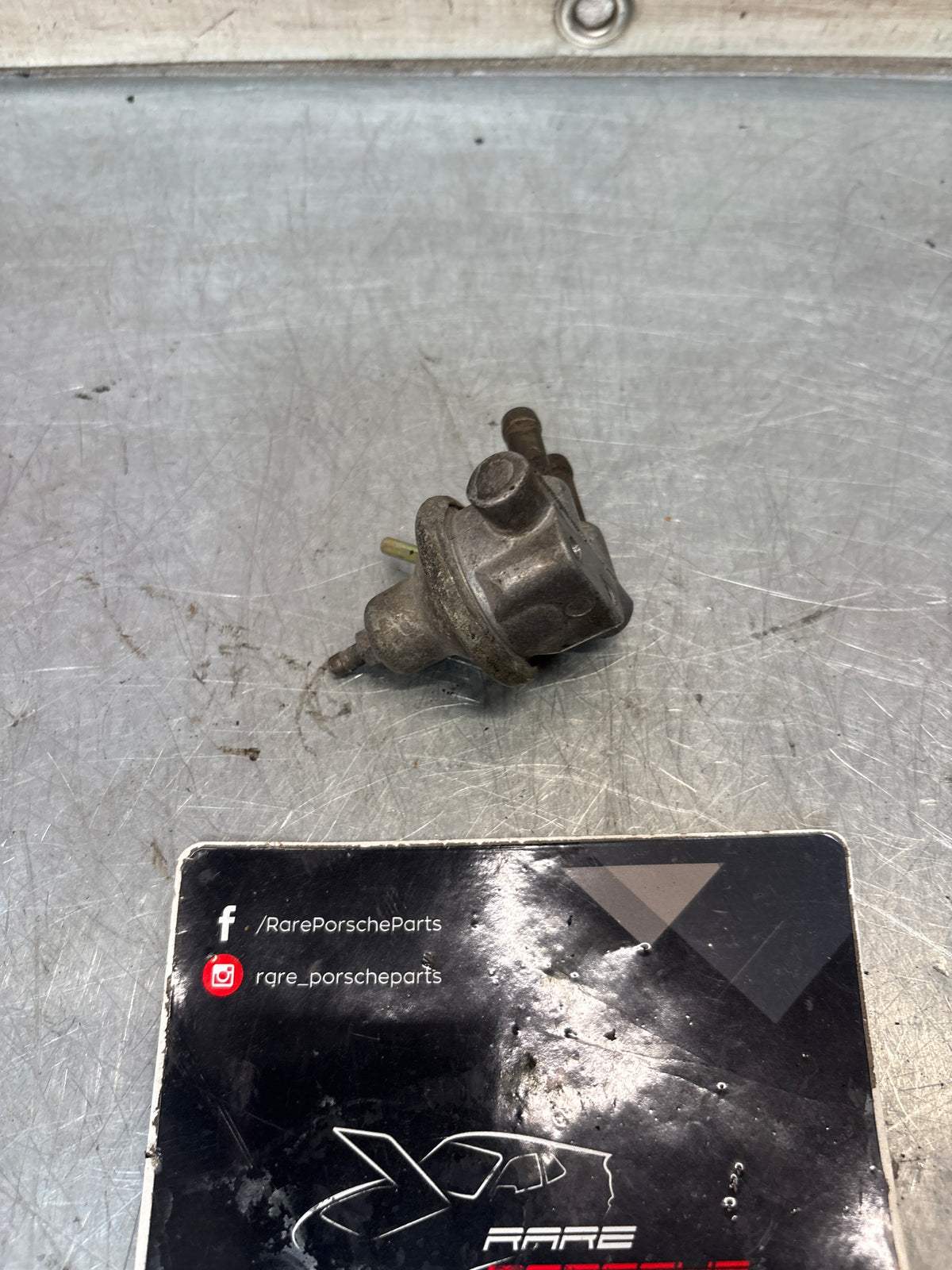 Porsche 944 vacuum control valve, used 94411042900