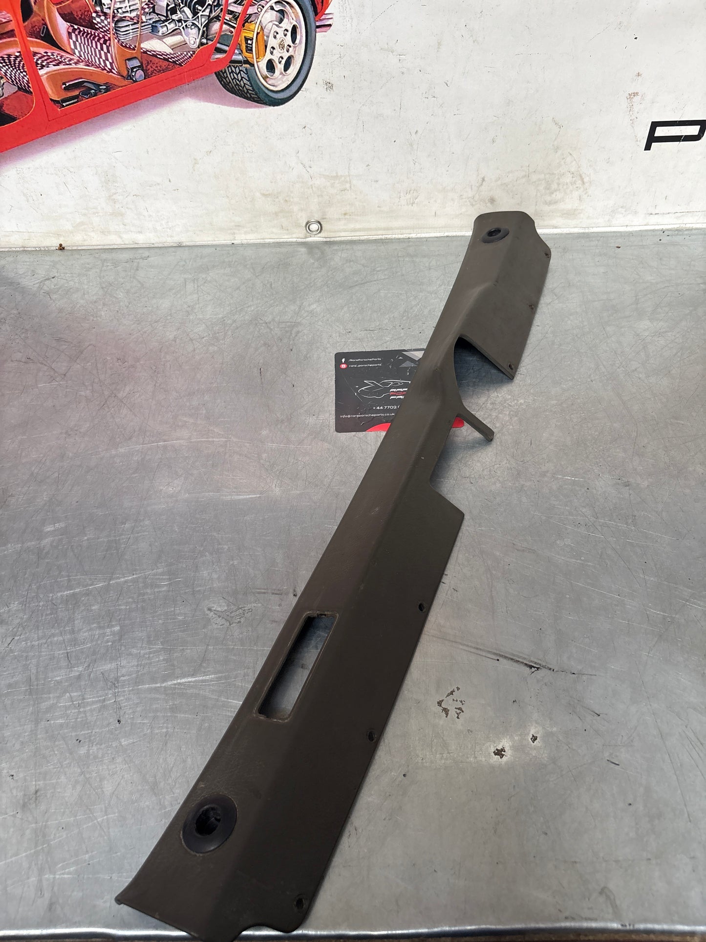 Porsche 928 tailgate interior trim, used, Grey 92855504705