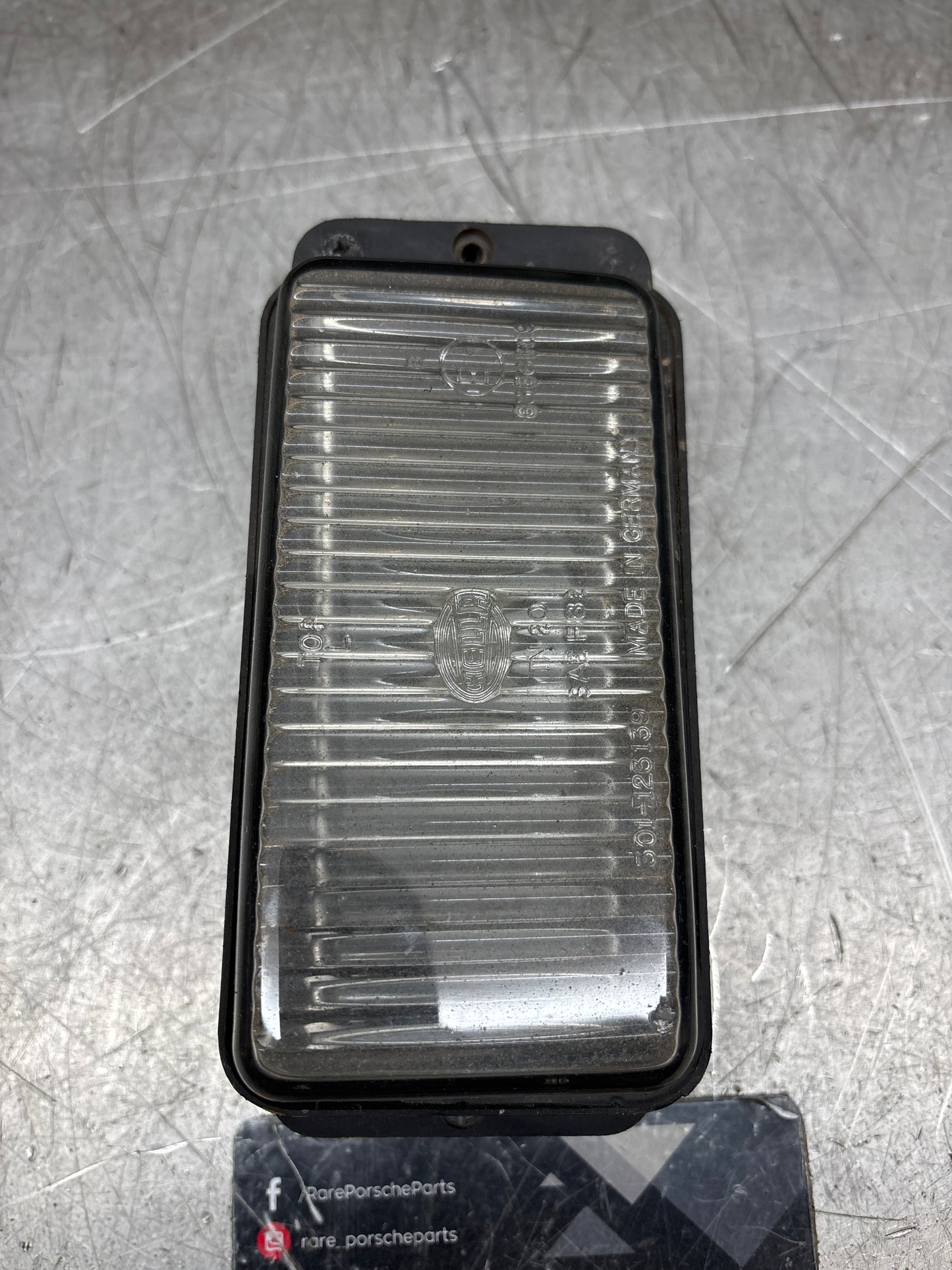 Fendinebbia inferiore anteriore sinistro della Porsche 944. ((verde 13))