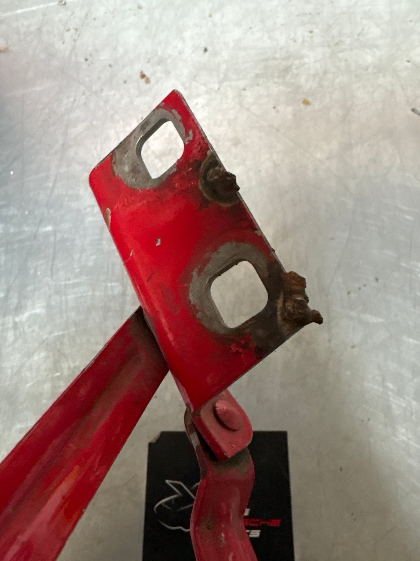 Porsche 944 / 968 Cabriolet Cab rear left boot hinge, used 94151213210