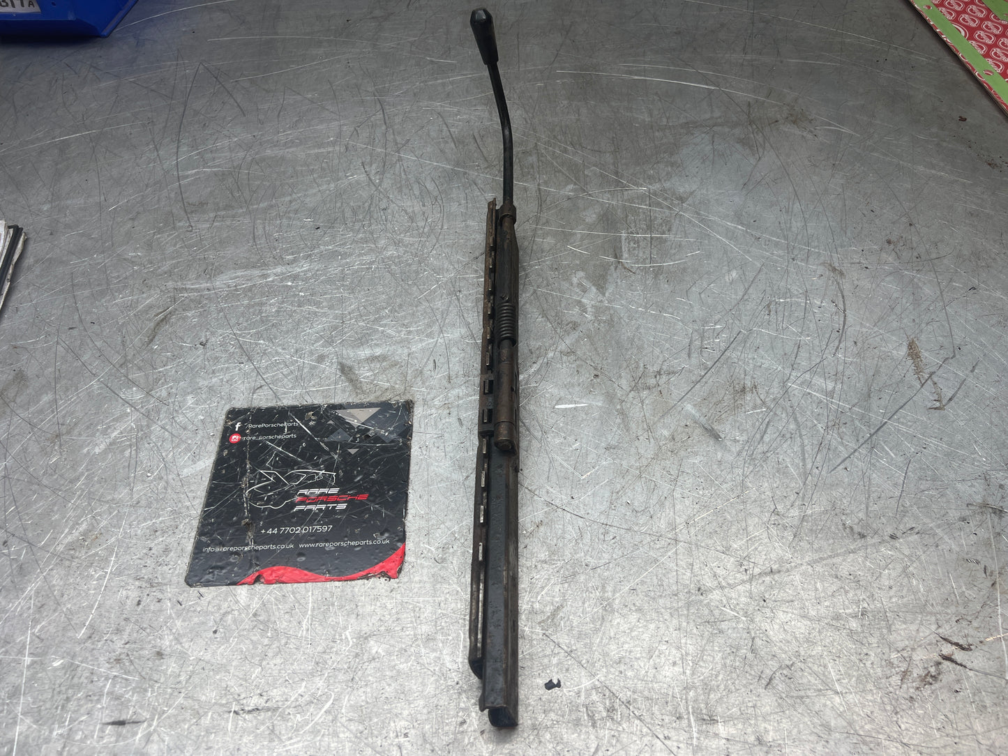 Porsche 924 944 911 right side seat runner with handle 92852149002