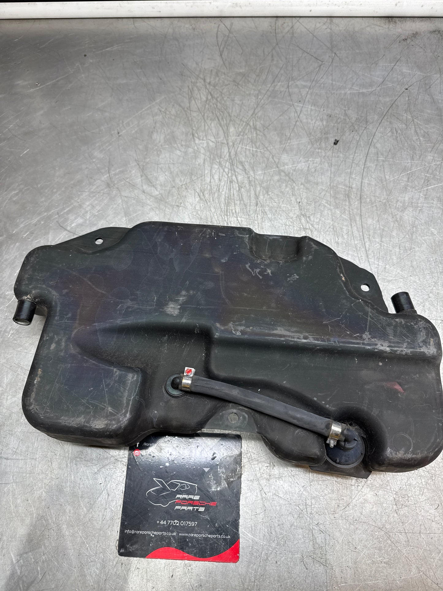Porsche 964 fuel expansion tank 96420107700 used