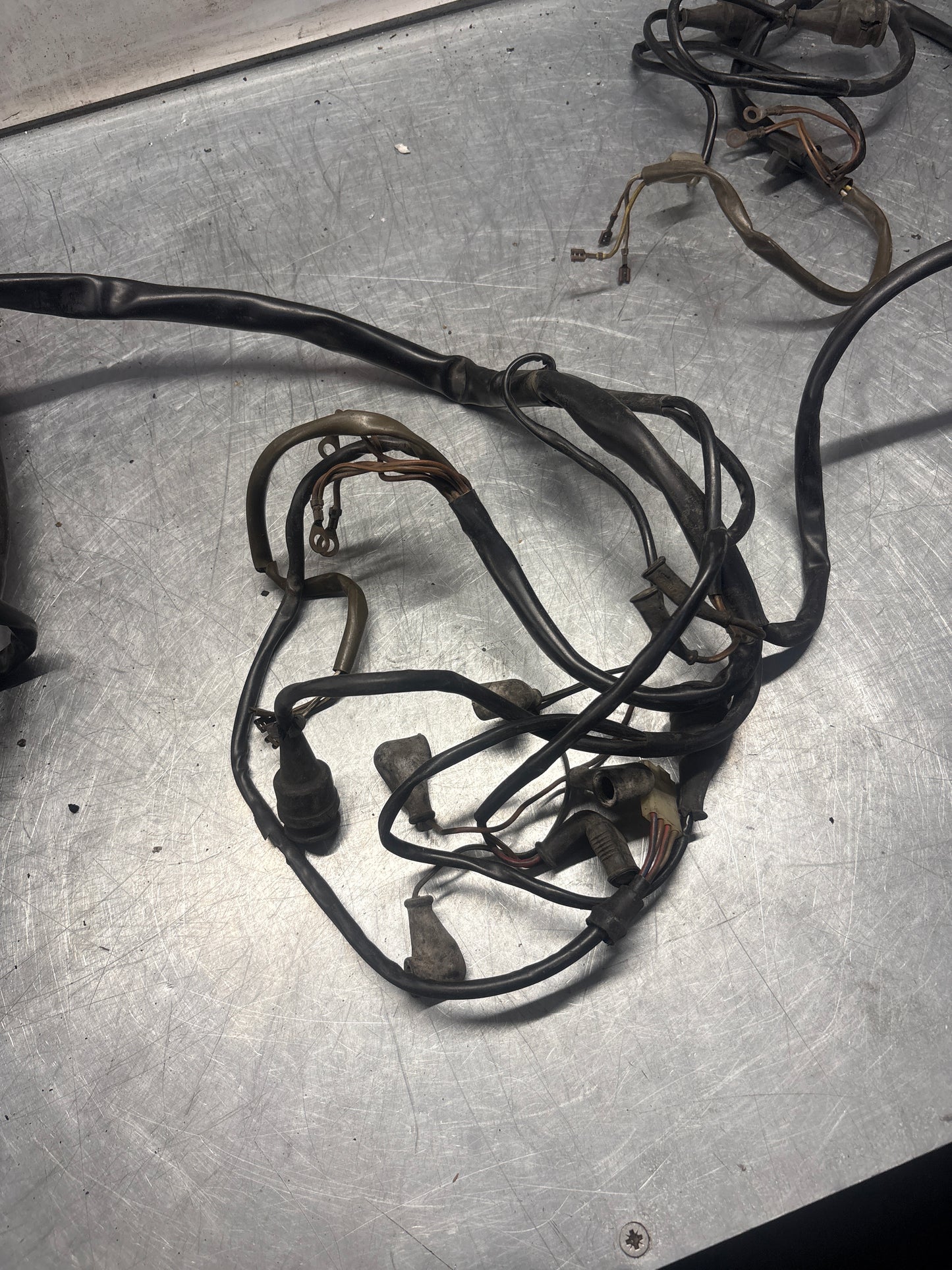 Porsche 924 Turbo / S2 / Carrera GT LHD Engine bay wiring loom without aircon, used 477971071GB