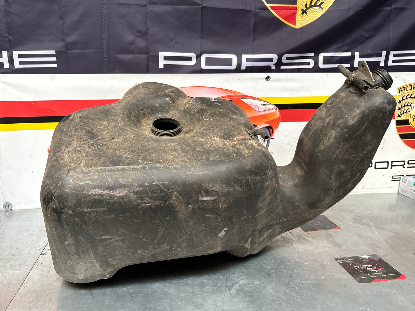 Porsche 928 fuel tank, used 92820100303/04