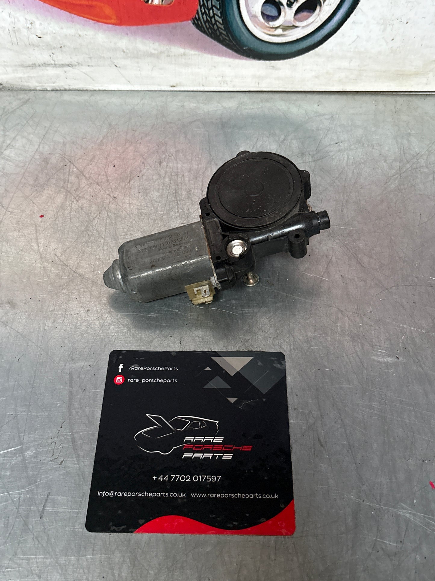 Porsche 911 964 right window motor, used 0130821252