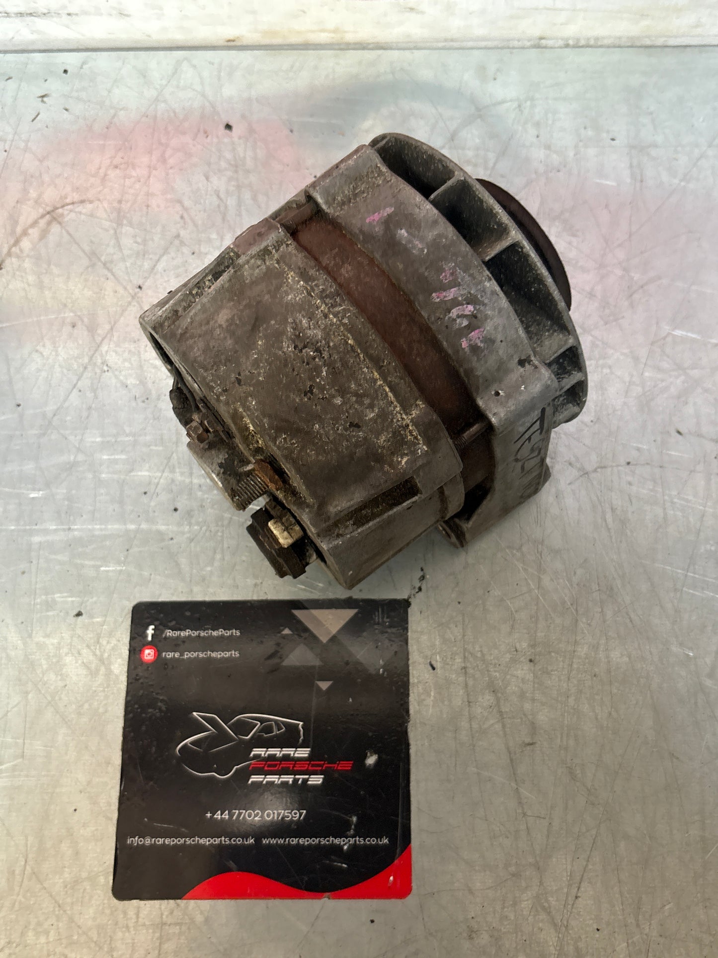 Porsche 924 alternator 0120469551, 035903015M, used