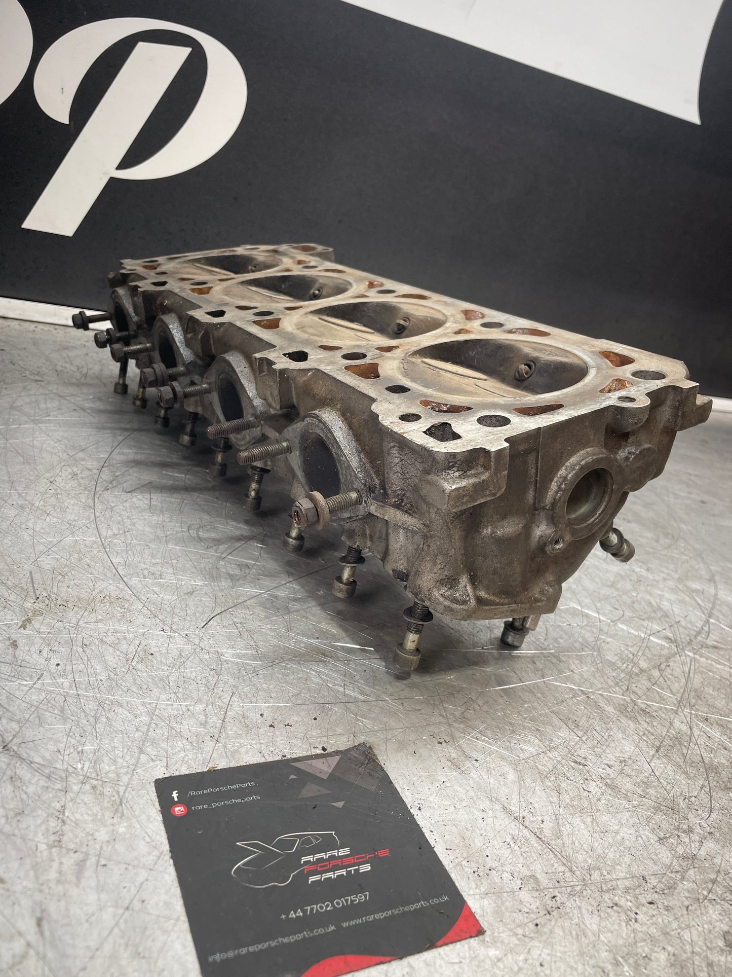 Porsche 944 cylinder head, used 9441043038R