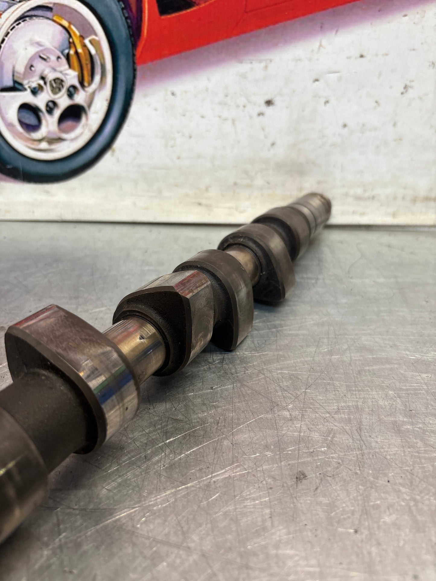 Porsche 924 / 924 Turbo chamshaft 046109021 used