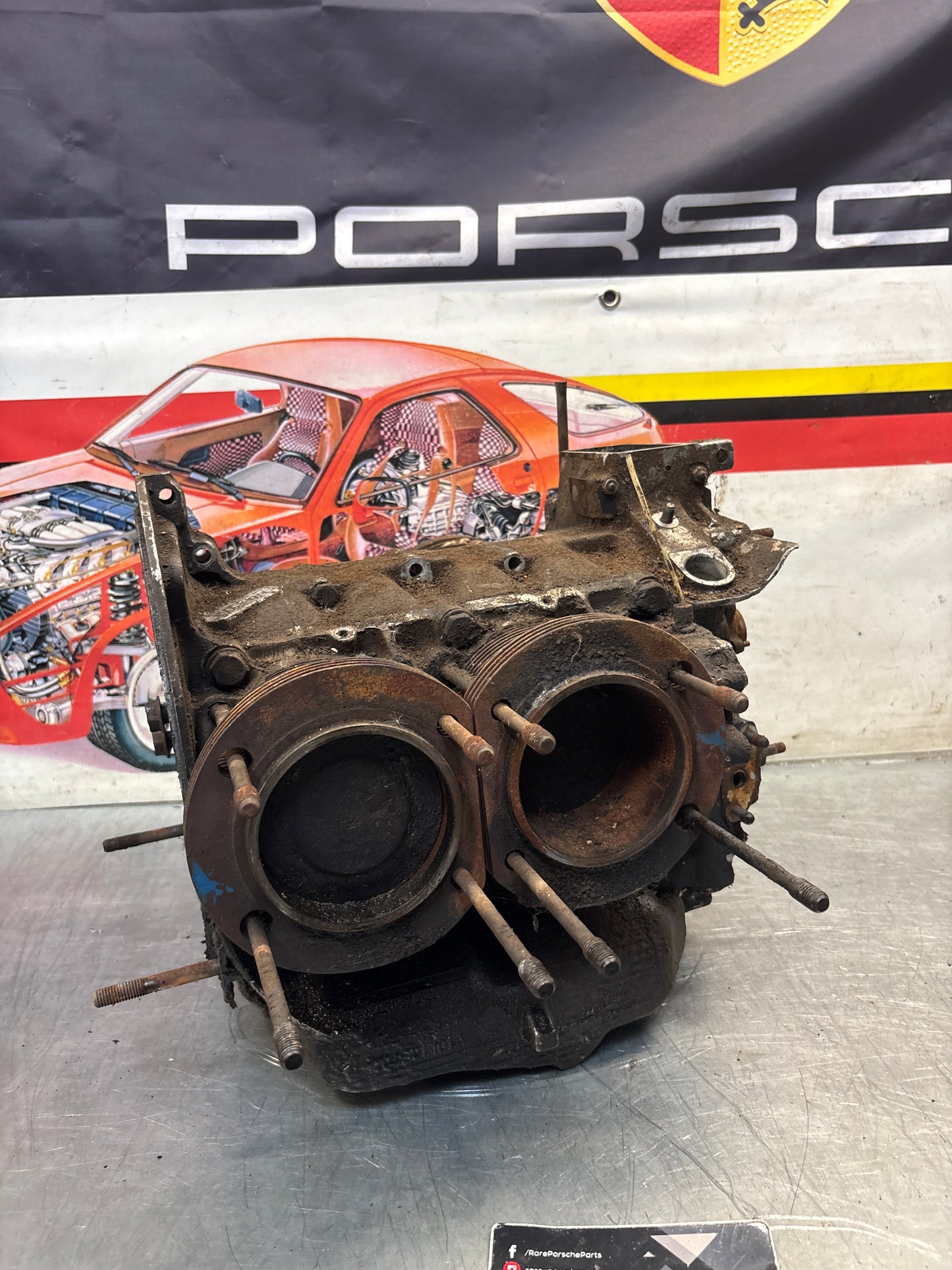 Porsche 914 1.7 engine with cylinder heads, pistons and crankshaft, spares or repair EA044375