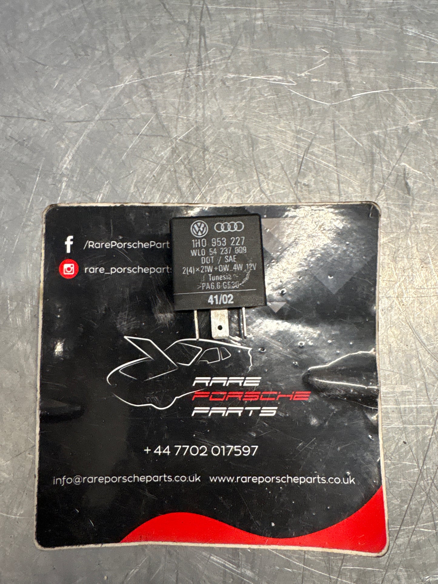 Porsche 911 964 hazard flash relay, used 1H0953227
