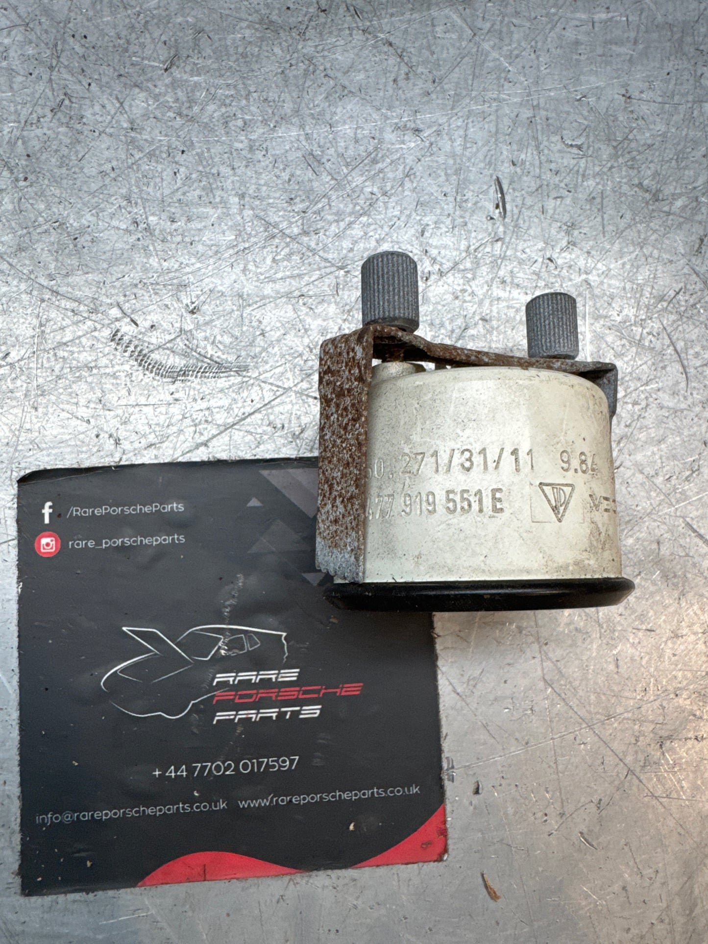 porsche 924 2.0 oil pressure gauge 10 bar. 477919551E used