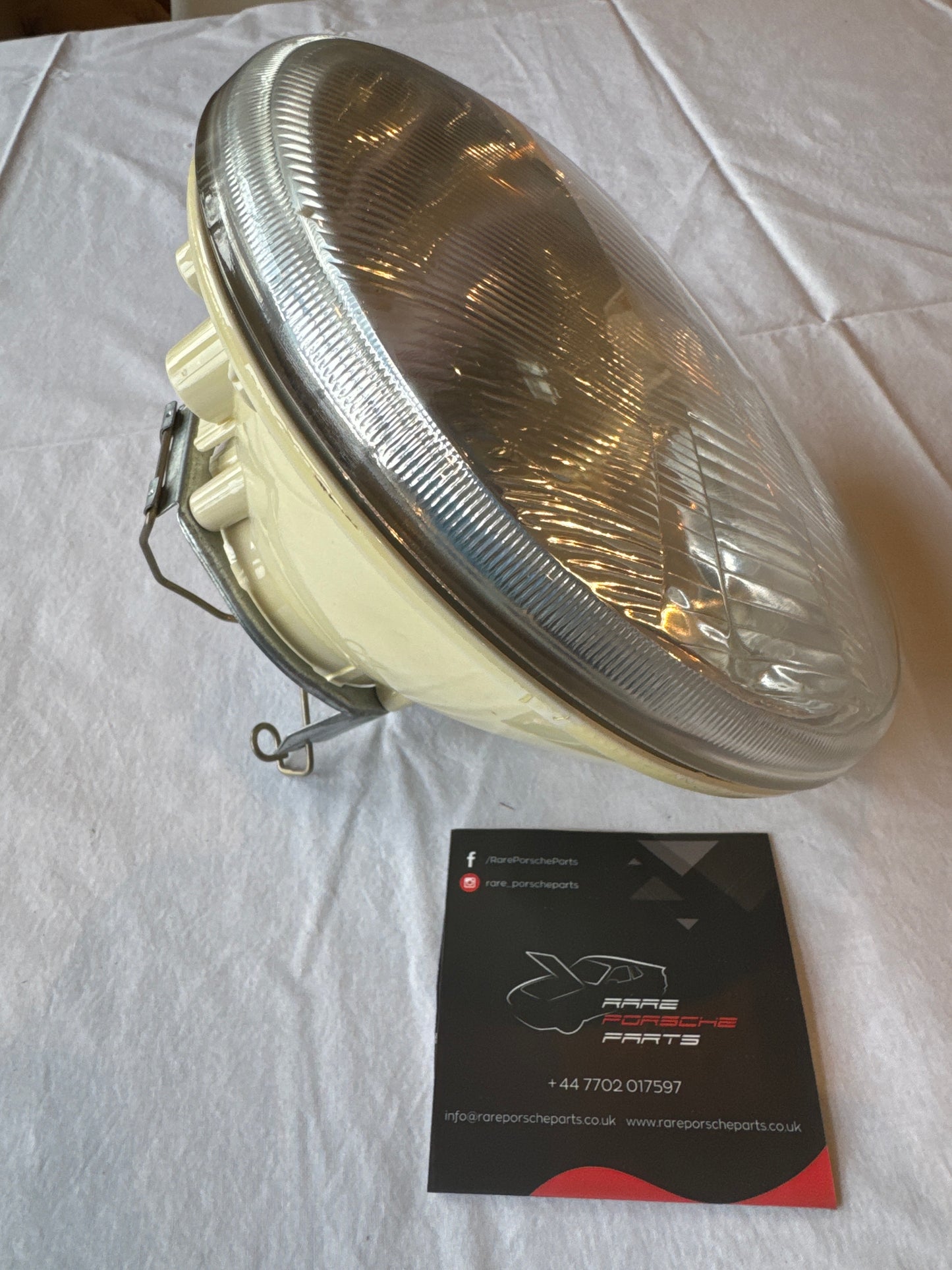 Porsche 968 headlight for rhd 94463191101 NOS