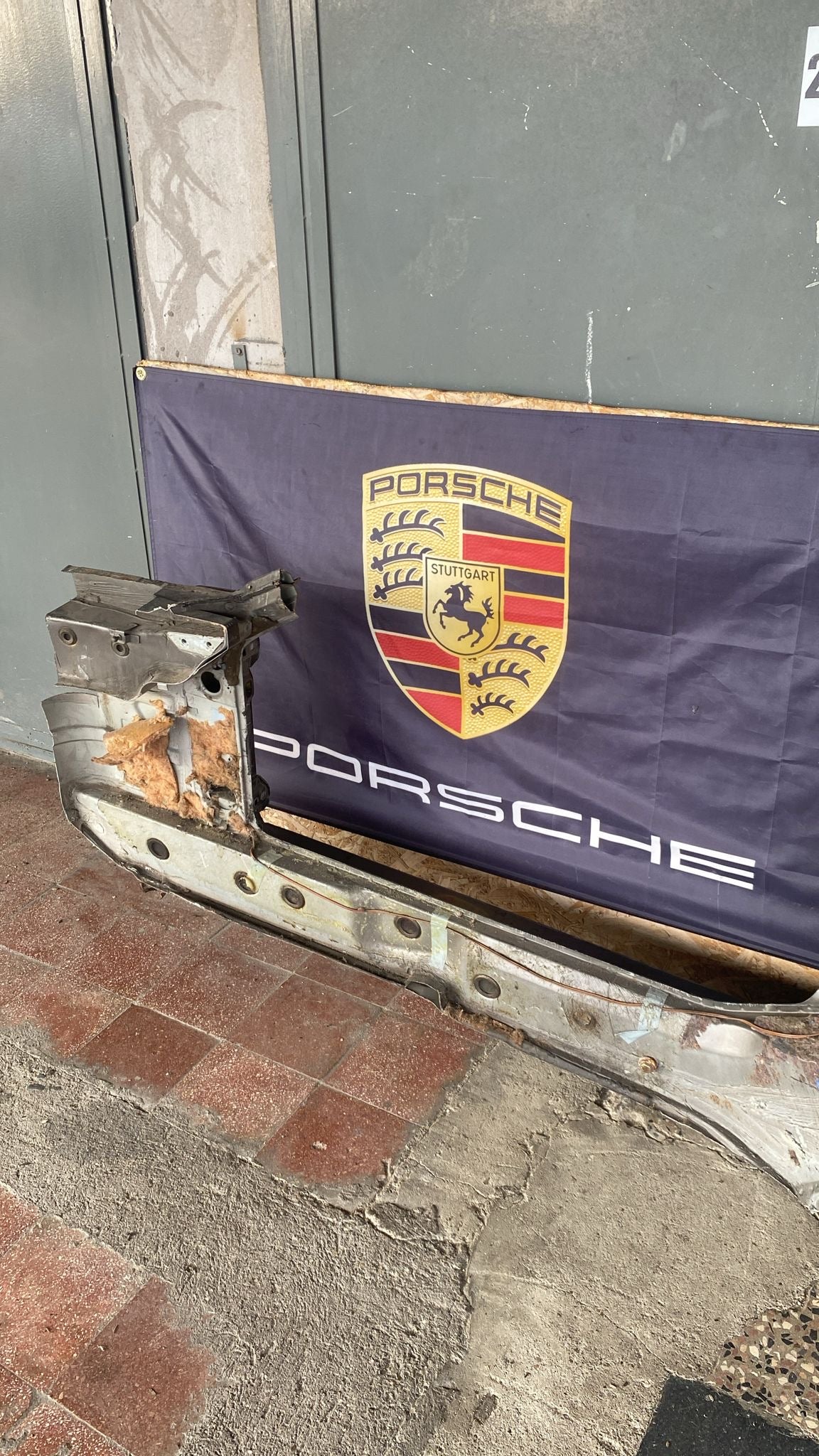 Porsche 944 Right side cut, rear fender with sill 94450390403, 94450361200