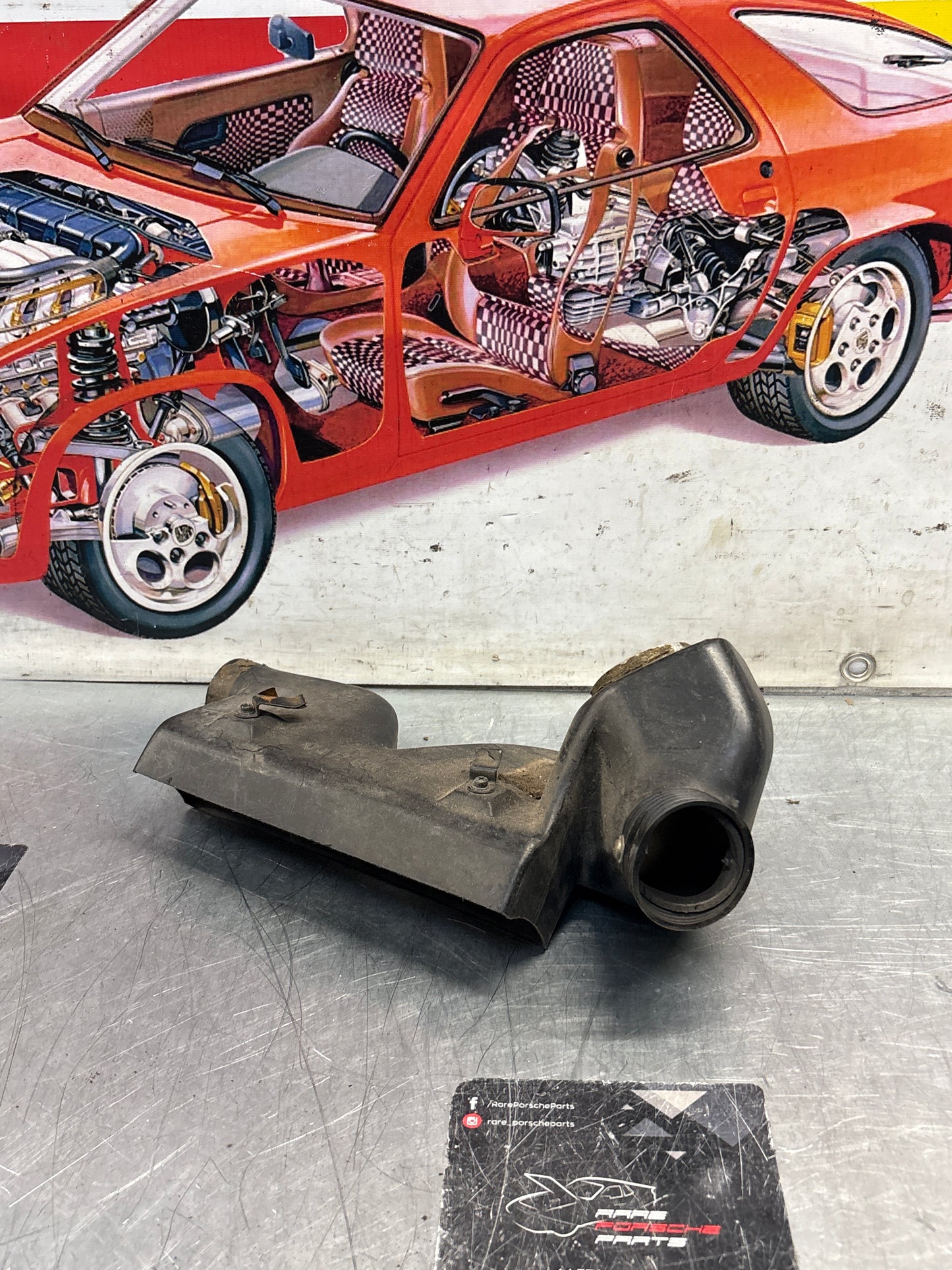 Porsche 924 mixing chamber, used 477820361