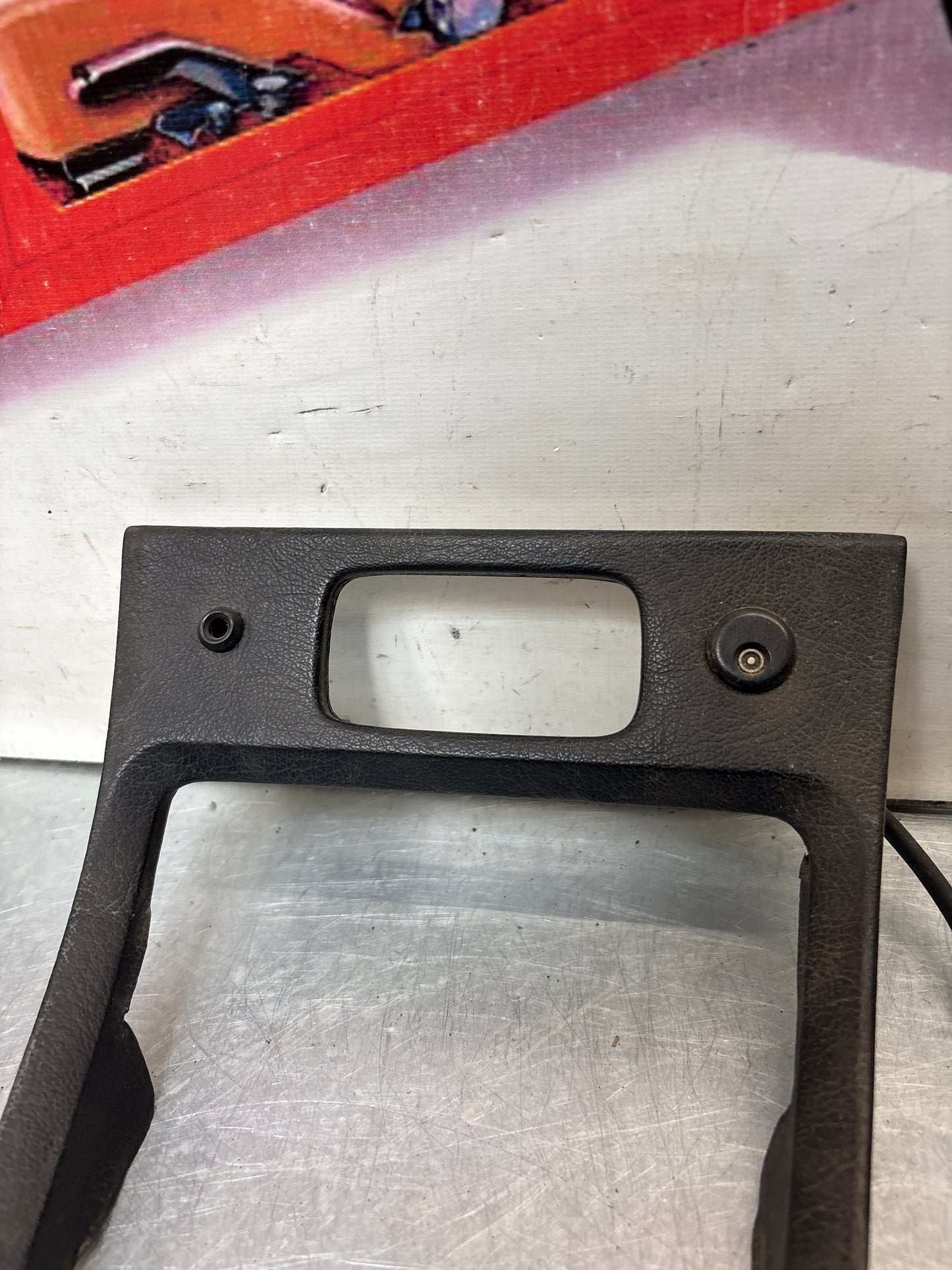 Porsche 928 Centre Console Gear Stick Surround Trim 92855204708 Black used