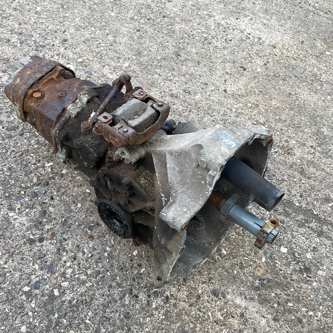 Porsche 944 Turbo Manual Transmission - Gearbox 86 on UY code used