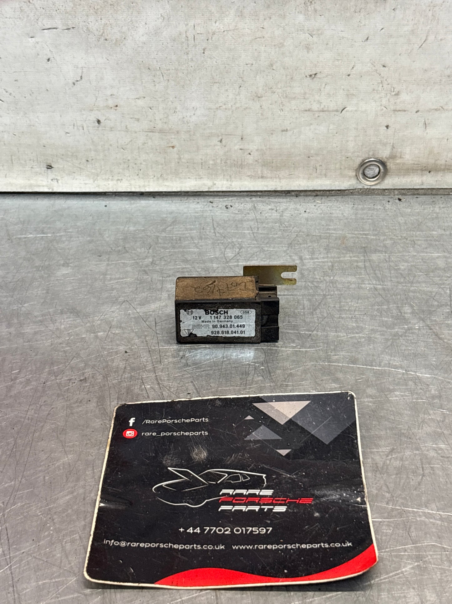 Porsche 928 Air Conditioning relay, used 92861804101