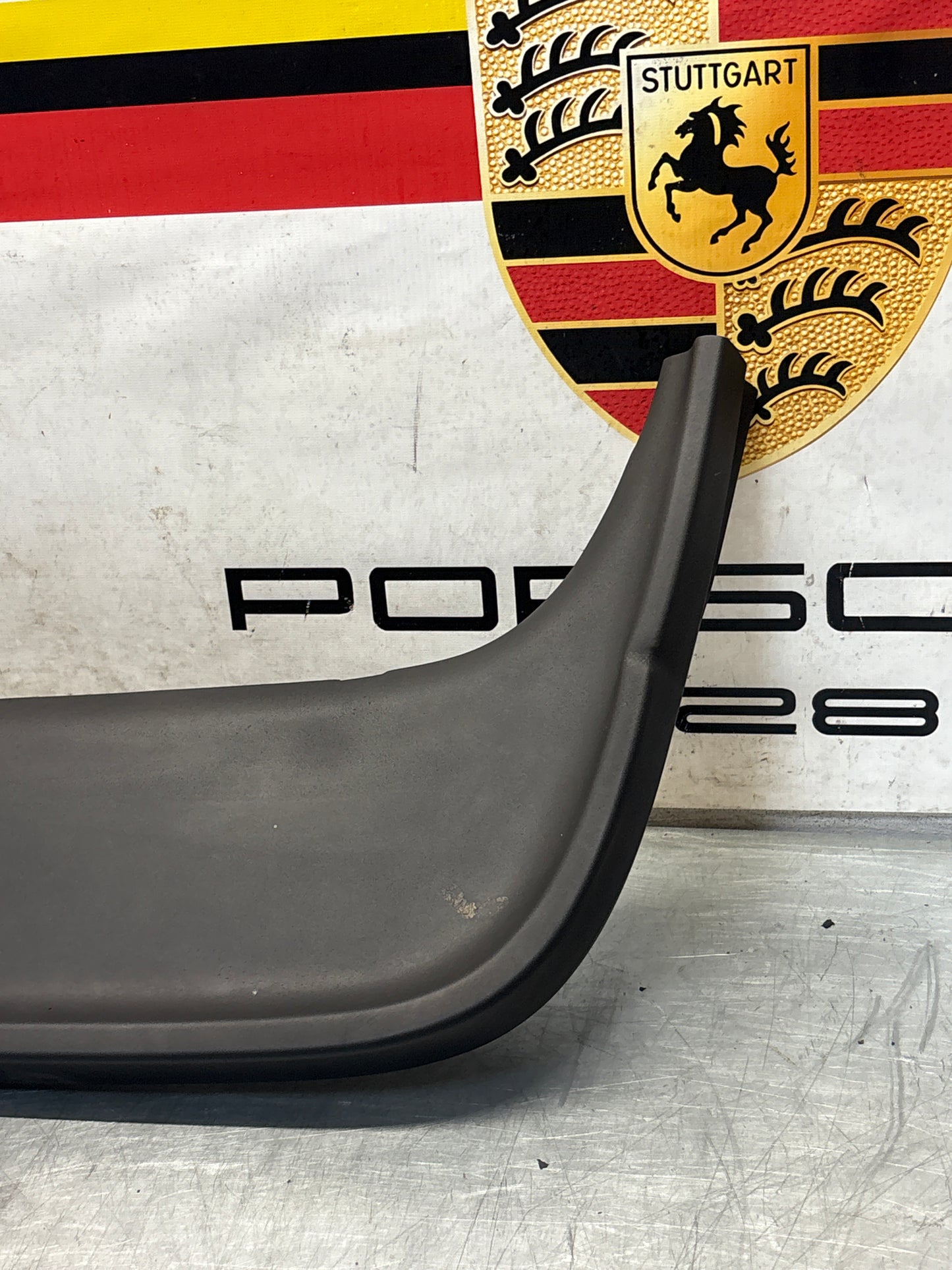 Porsche 944 rear center spoiler, used 93751255500