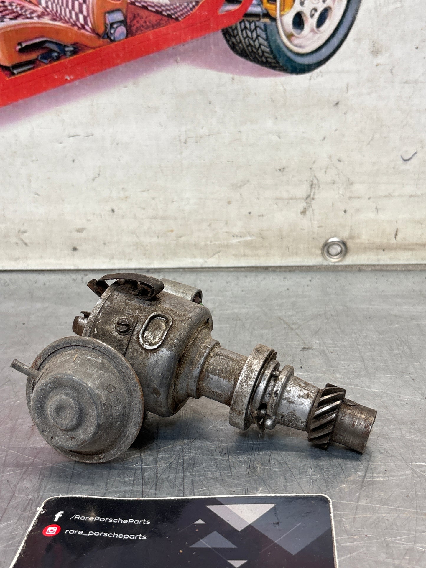 Porsche 924 ignition distributor, used 0231170202 / 047905205B