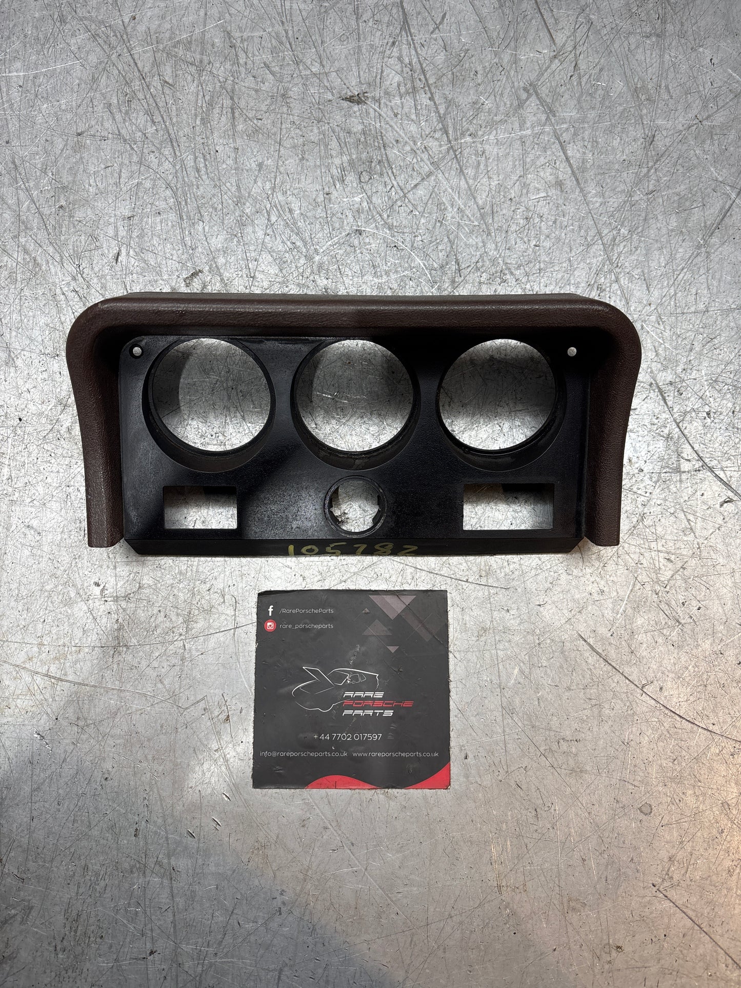 Porsche 924 centre console clock/gauge mounting panel in Brown/black 477857977C