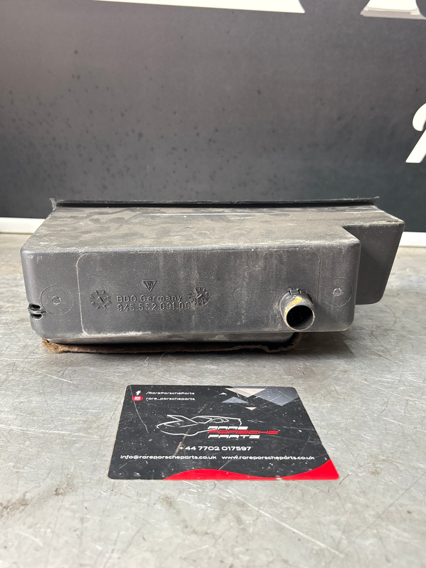 Porsche 944 Glovebox, used RHD only! 94555209100
