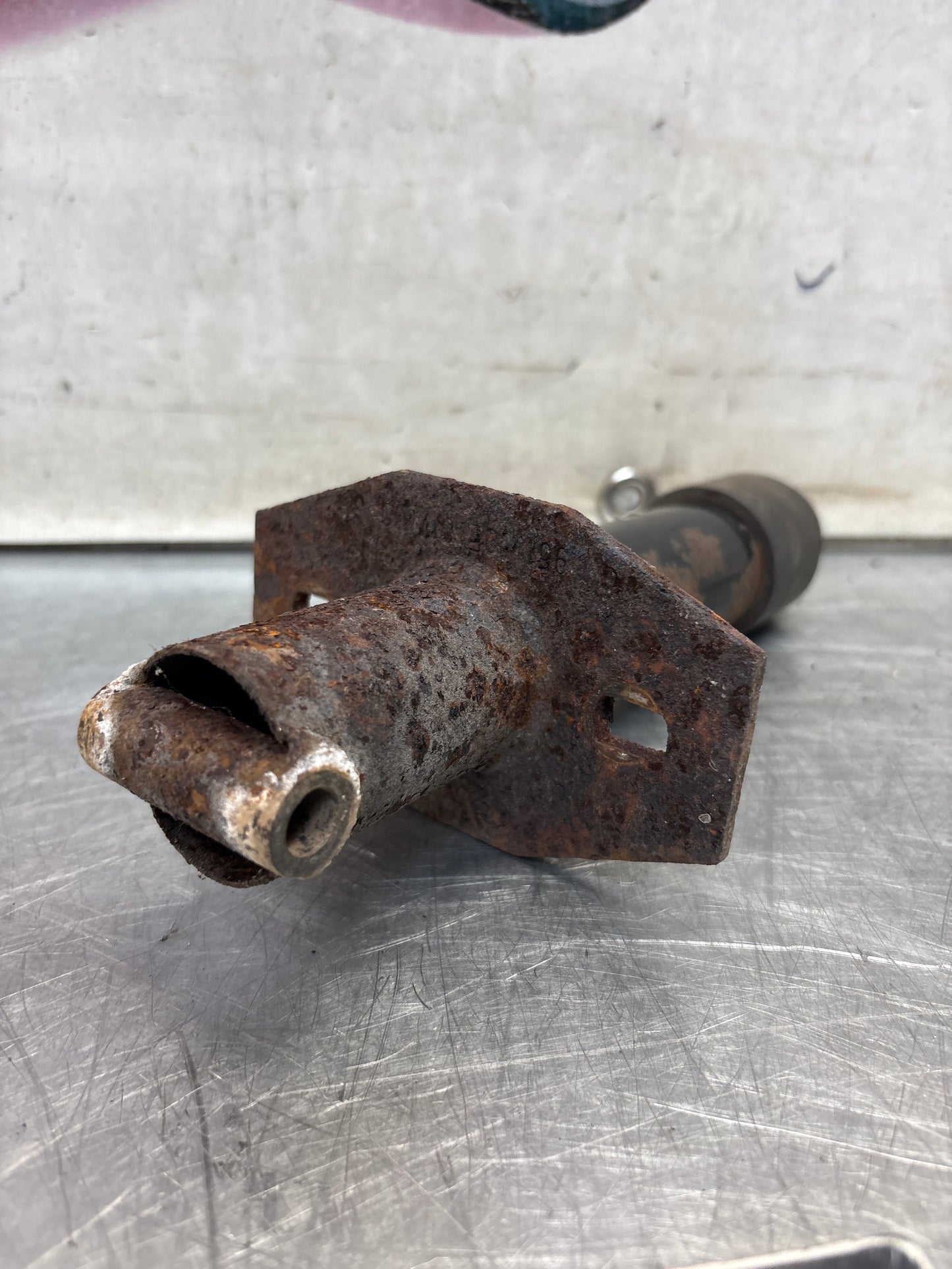 Porsche 944 S2 Turbo front bumper bracket impact pipe I used 95150501700