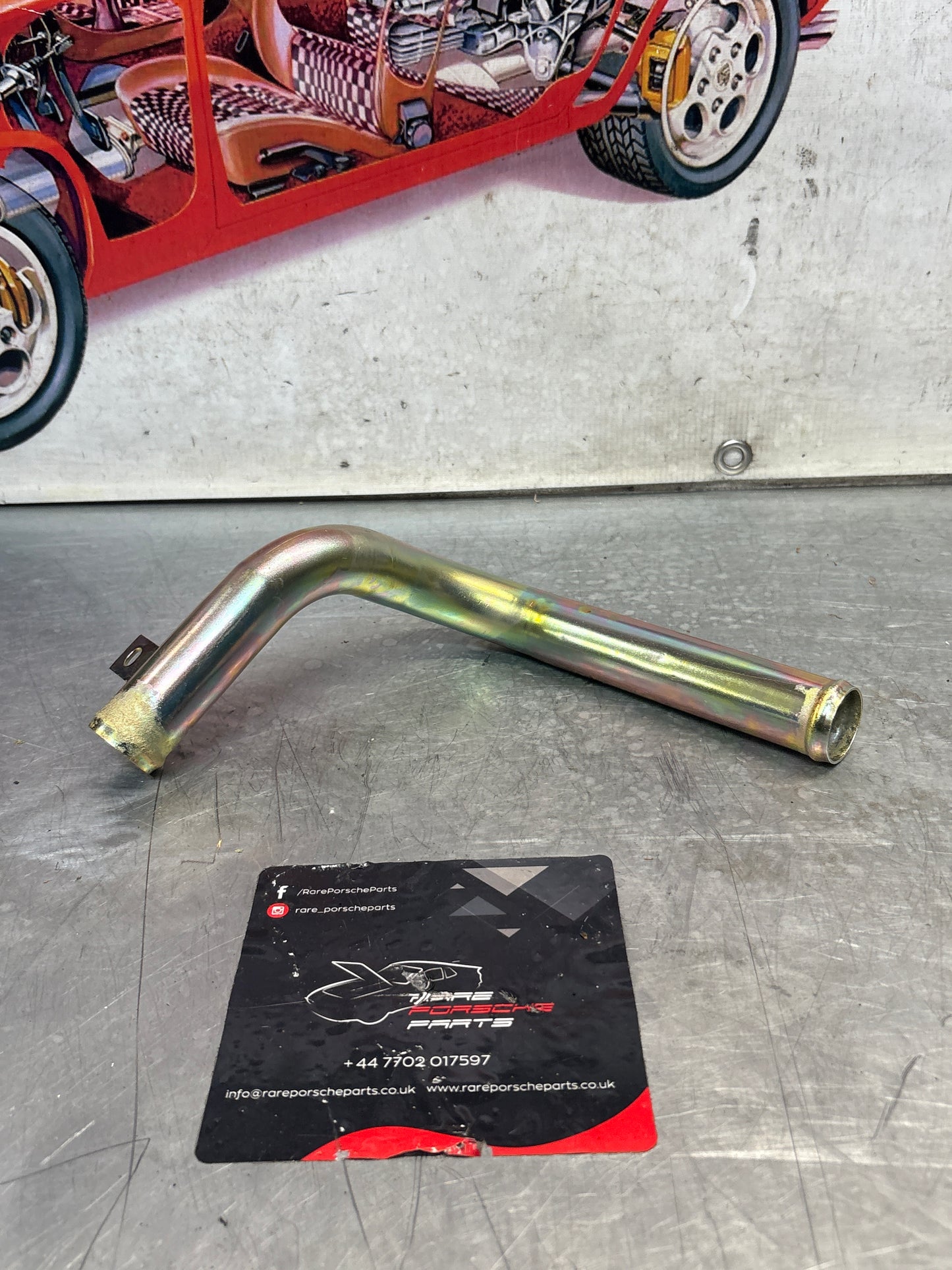 Porsche 924 Wasserrohr 047121073A, gebraucht