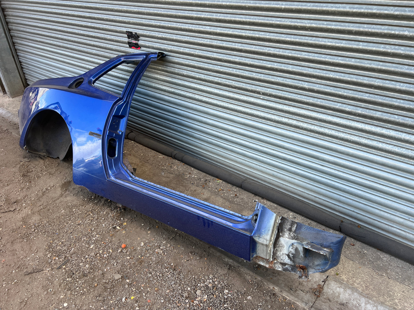 Porsche 944 S2 / Turbo 1991 Right side cut, rear fender with sill 94450390403 94450361200