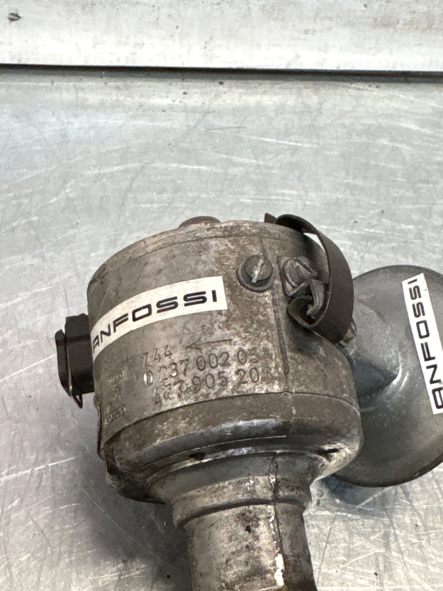 Porsche 924 N/A Distributor 0237002054 / 477905206 used