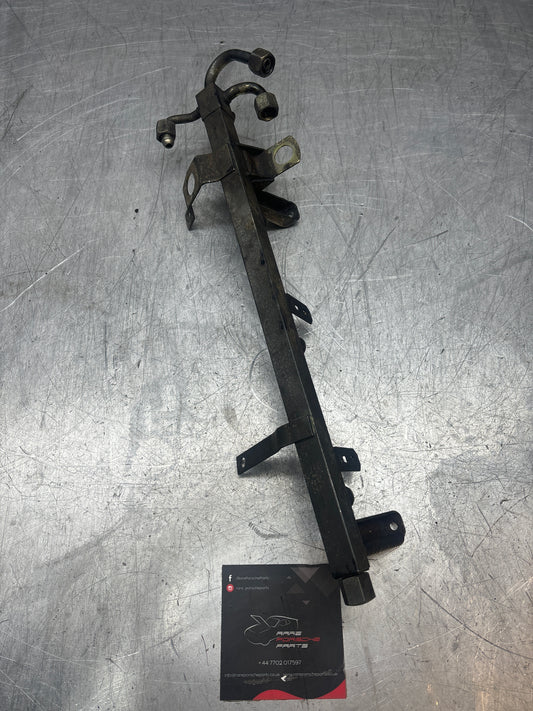 Porsche 944 2.5 N/A 82-85 fuel rail, used 94411008007