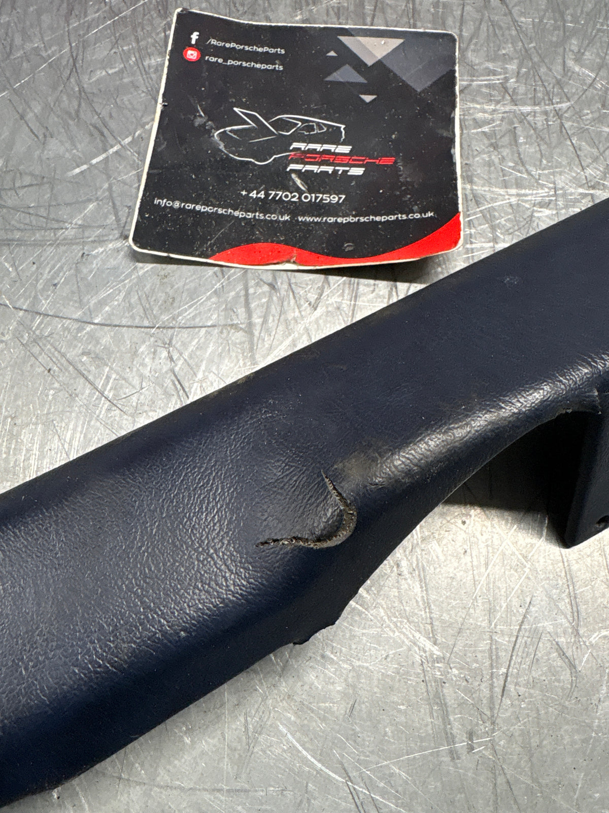 Porsche 928 tailgate interior trim, used, cobalt blue 92855504705
