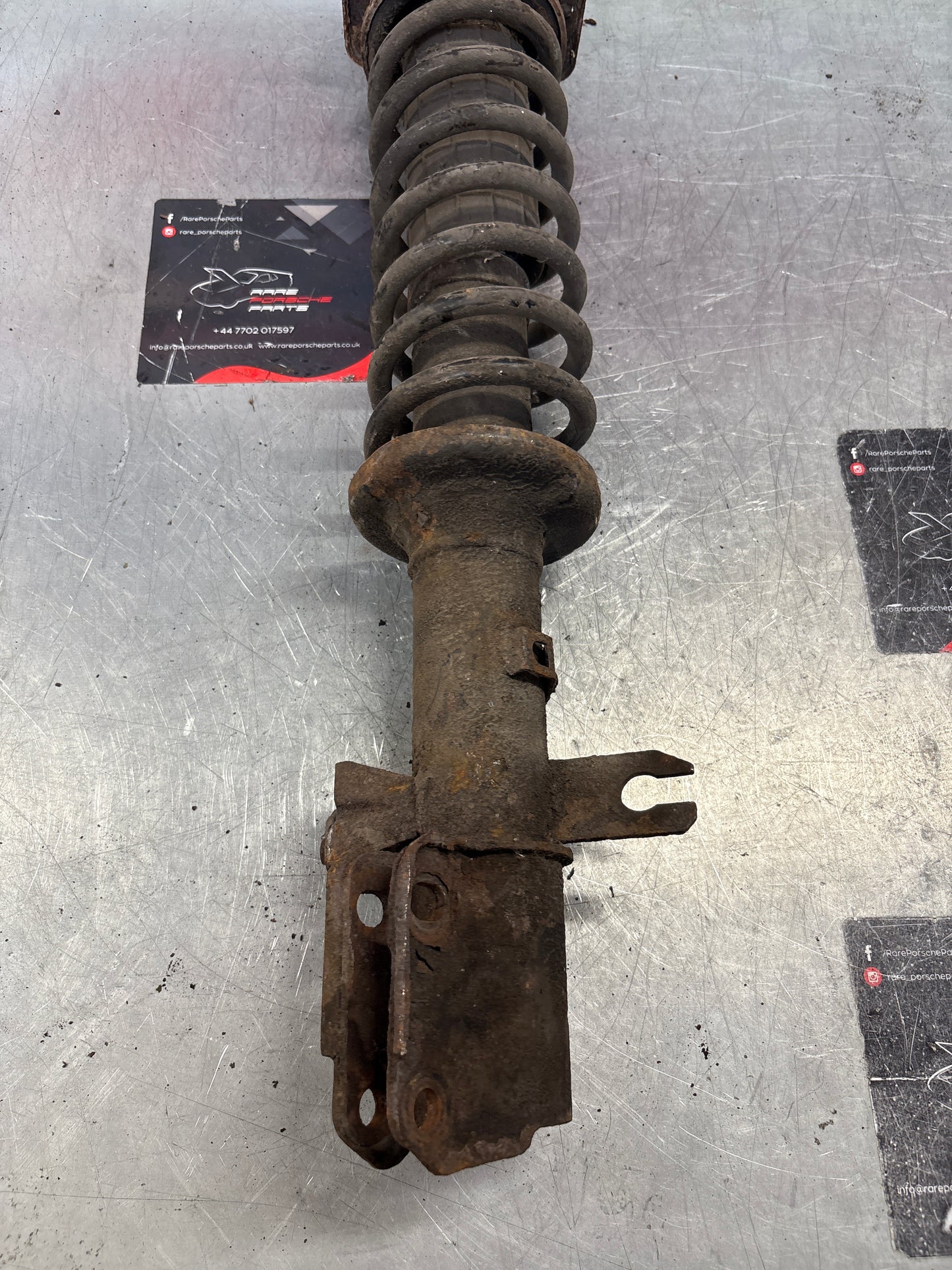 Porsche 944 S2 left, near side, shock absorber , 94434303119 used, spares or repair