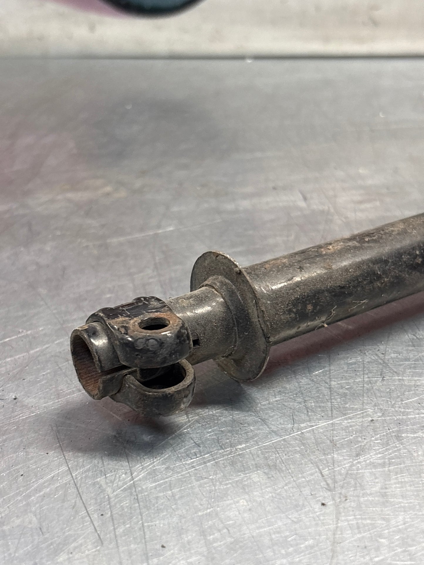 Porsche 928 manual gear shift rod, longer verson -1981, used, 92842402801