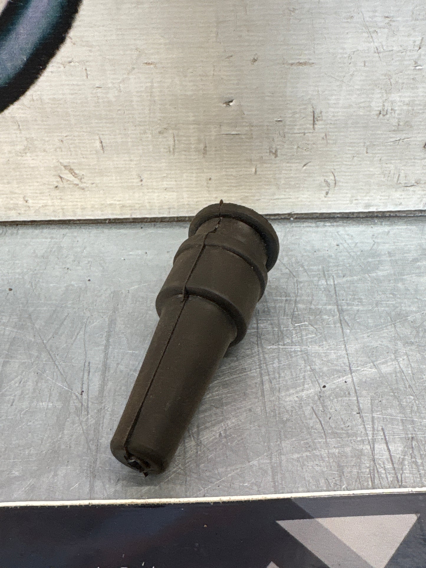 4x Porsche 924 944 Indicator and fog light wire seal rubber sleeve grommet, used 94461232900