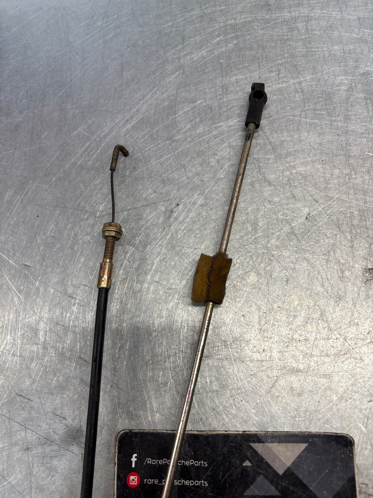 Porsche 924/944 tailgate locking release cable with rod 94451209702, used early type