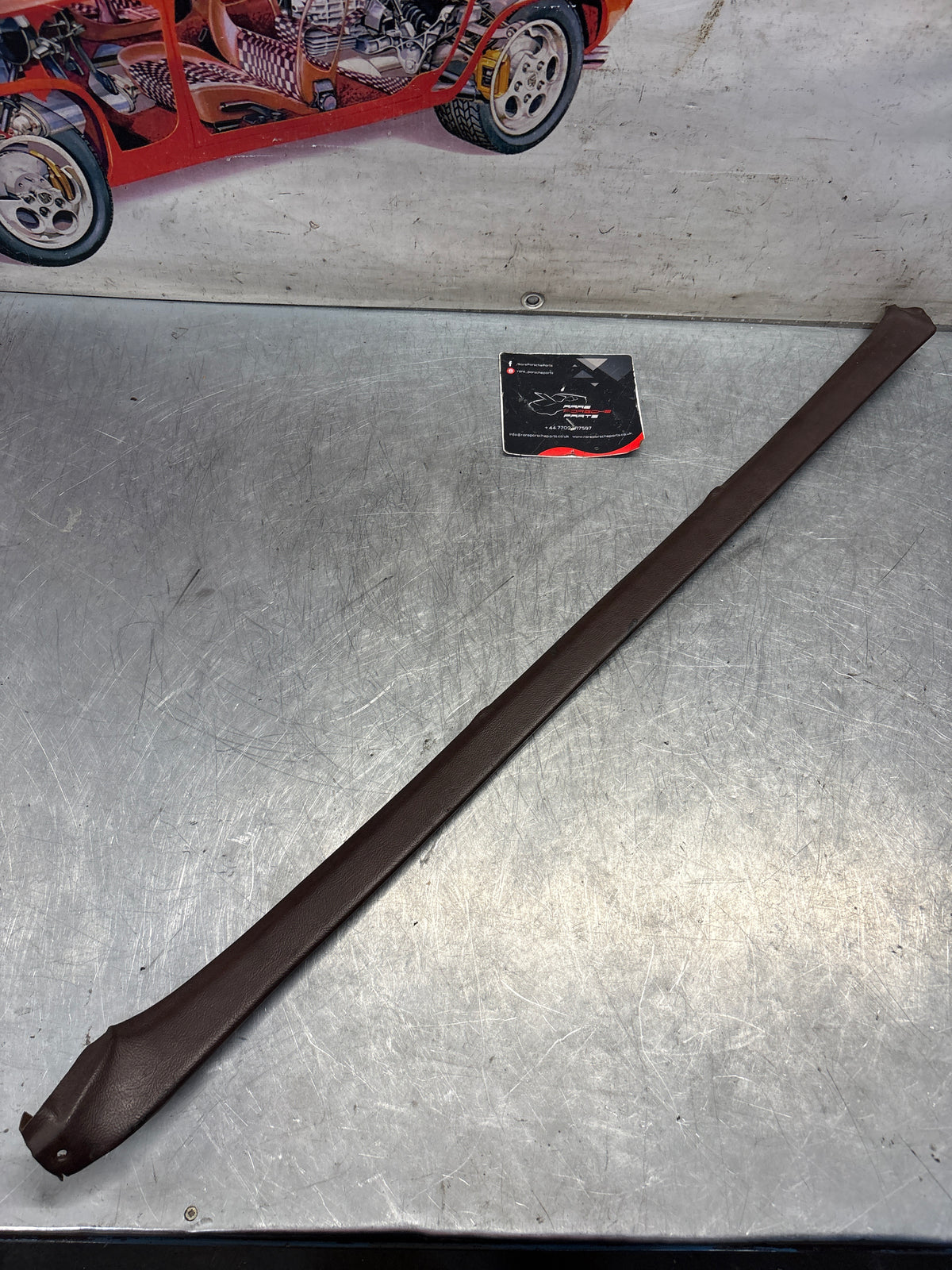Porsche 928 tailgate trim, left, near side, brown, 92855503702, used