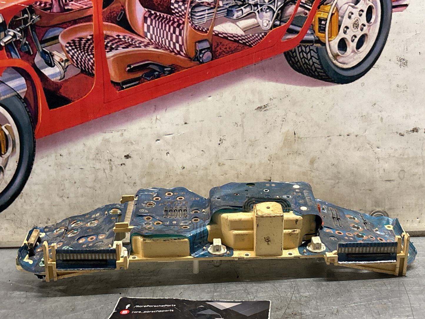 Porsche 928 instrument cluster circiut board, used VDO number: X16-1208743 / 88 451 606