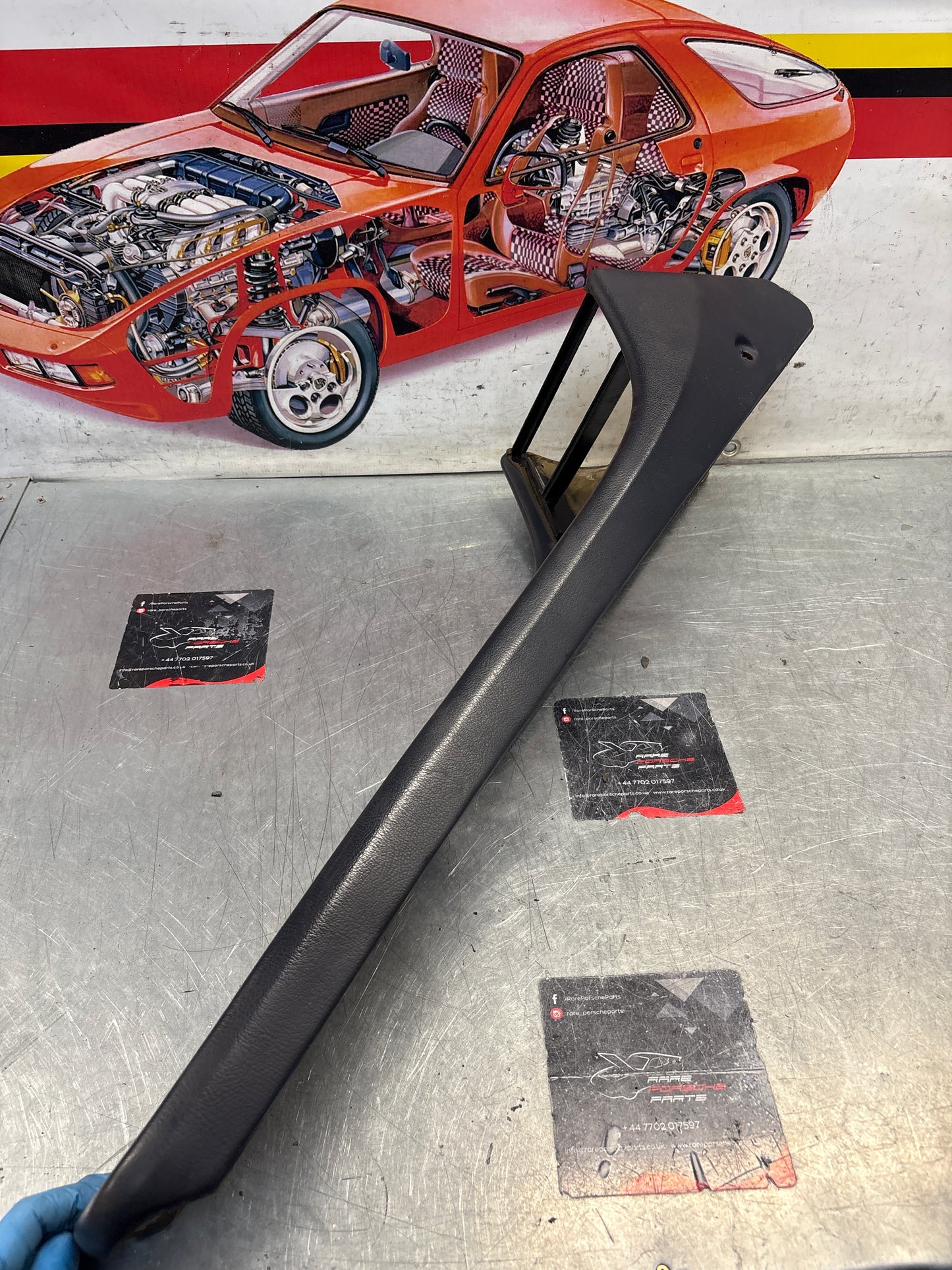 Porsche 944 centre console marine blue 94455205100 used