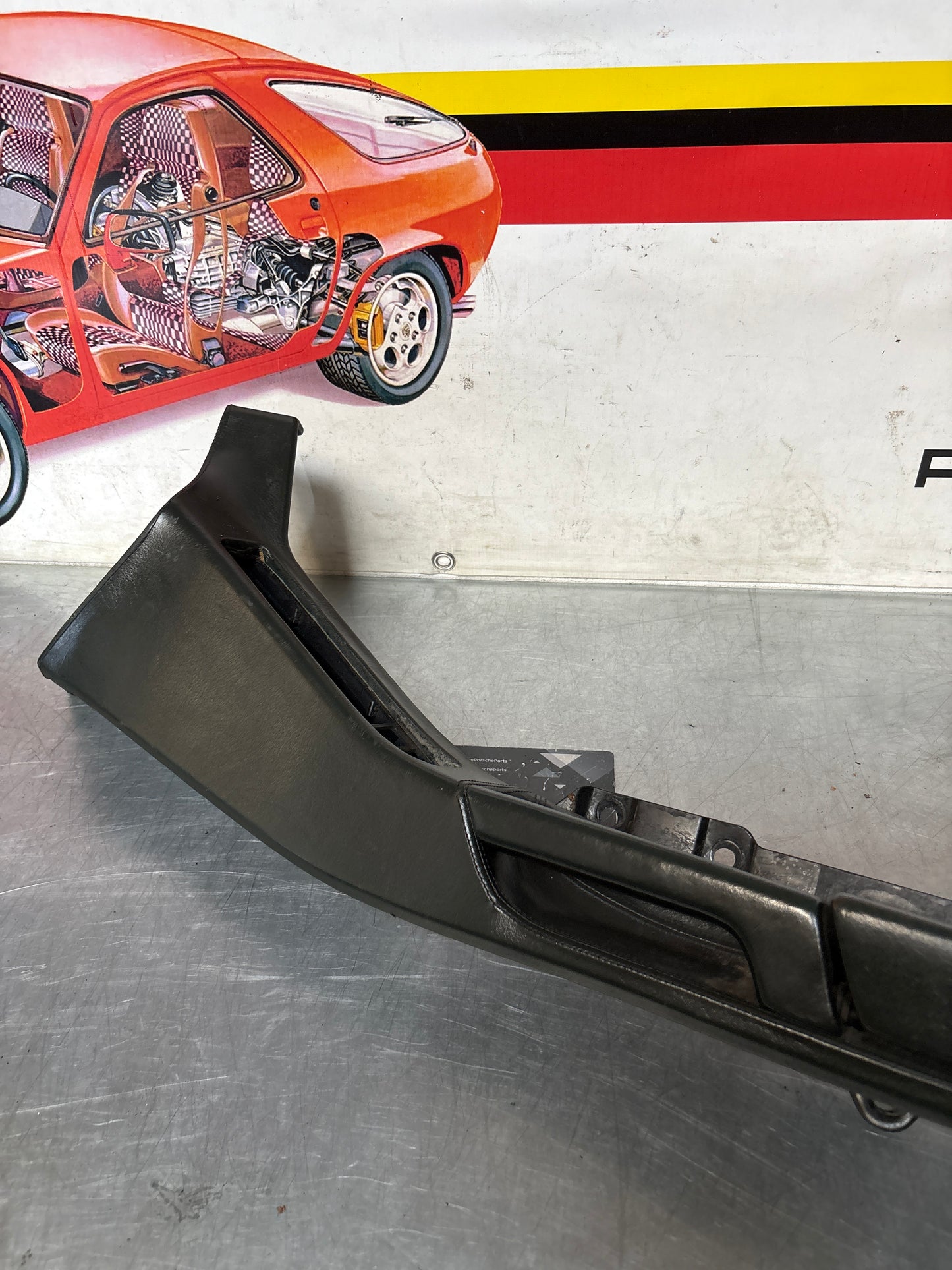 Porsche 928 Green door armrest, right, off side, 92855510203, used