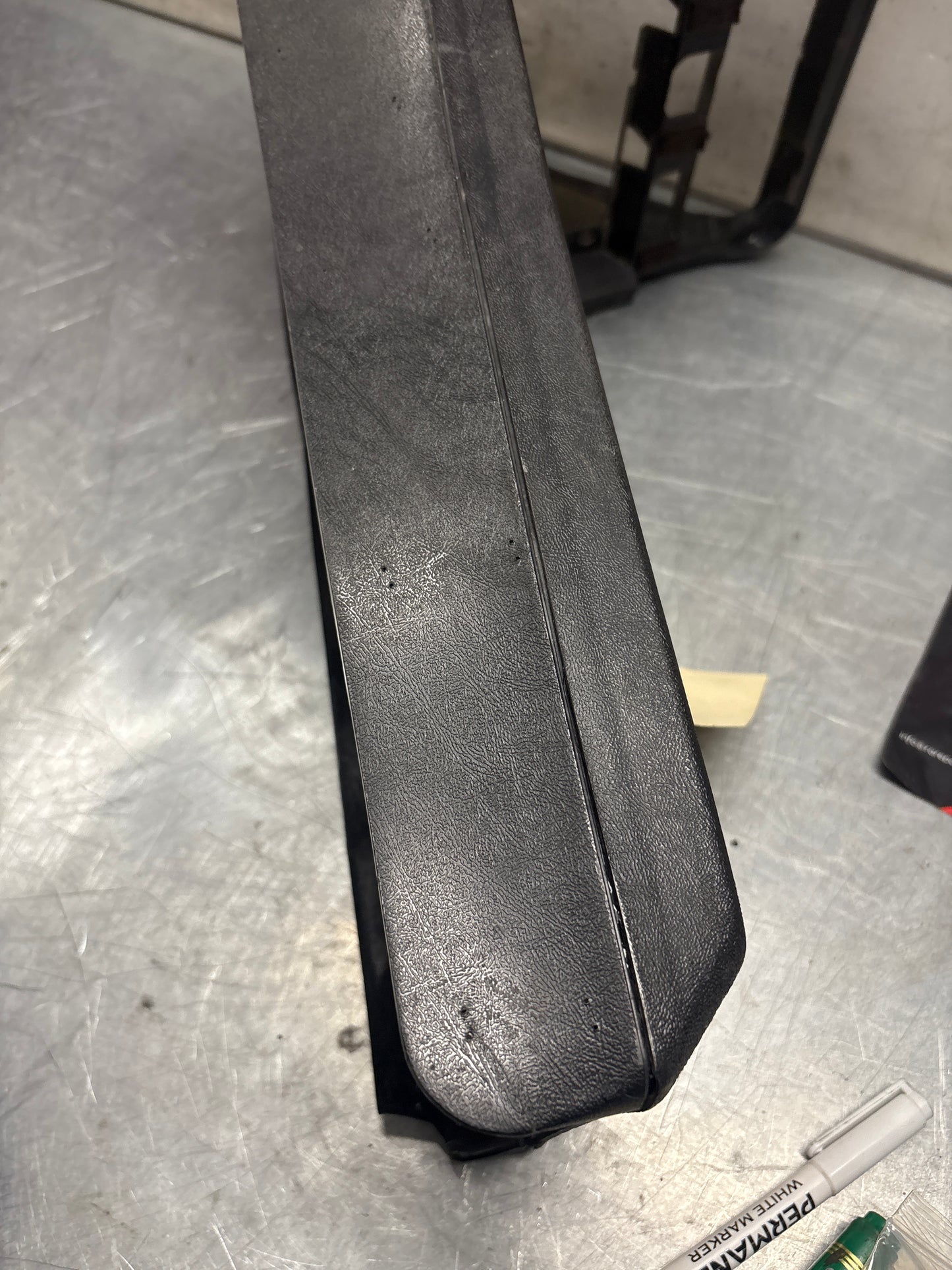 Porsche 924 centre console black, with one switch hole 477857951 used, without carpet